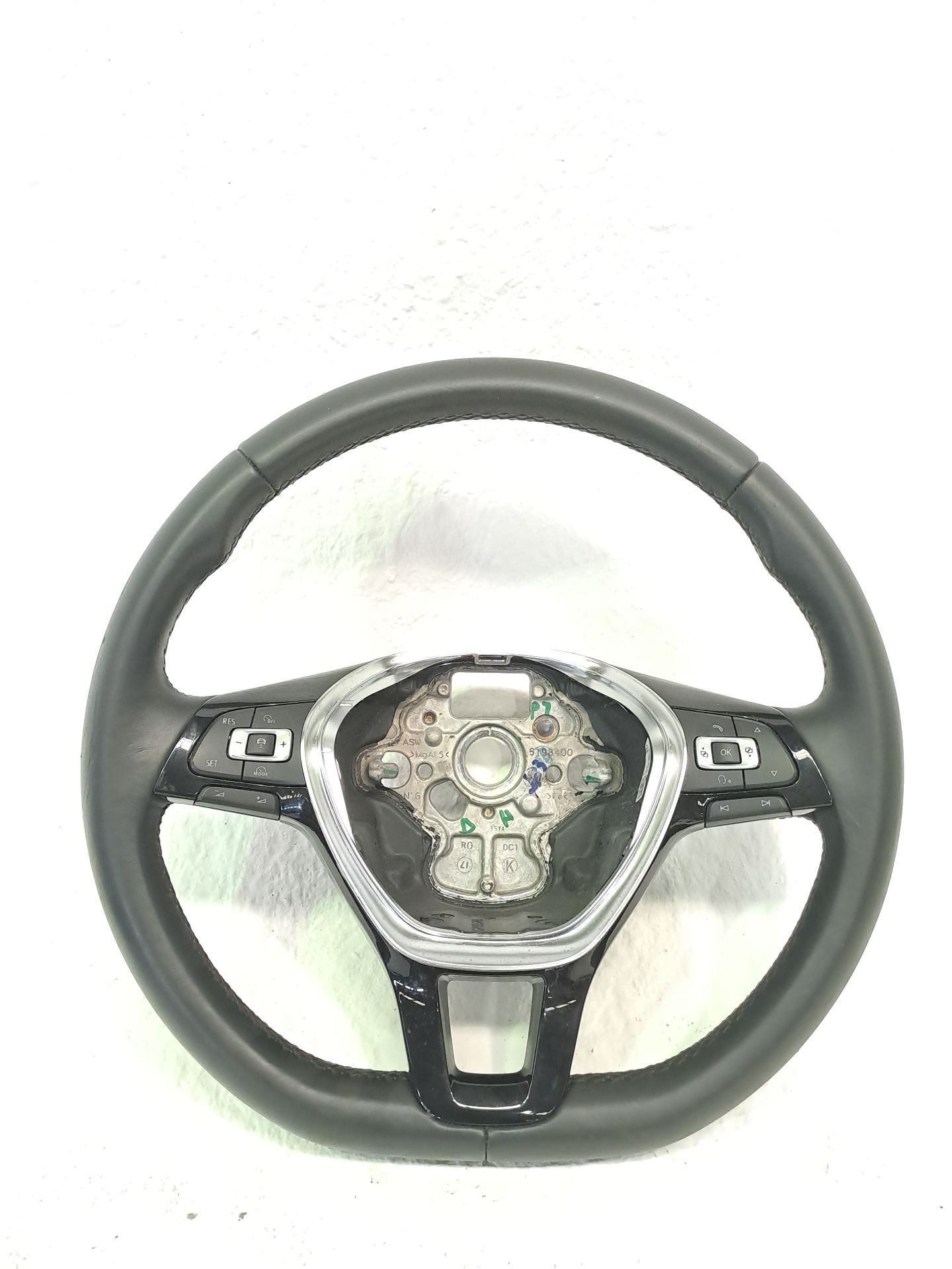 Volant VOLKSWAGEN PASSAT B7 VARIANT (365)