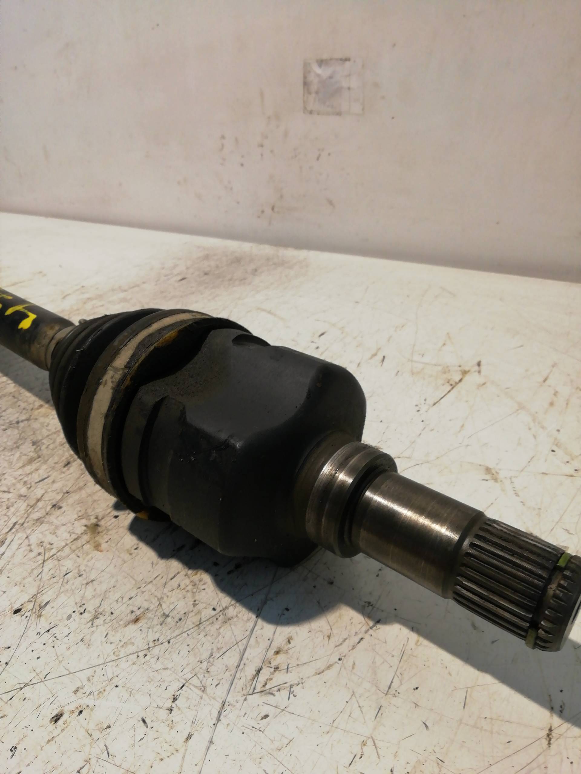 Front left driveshaft CHRYSLER VOYAGER (RG)