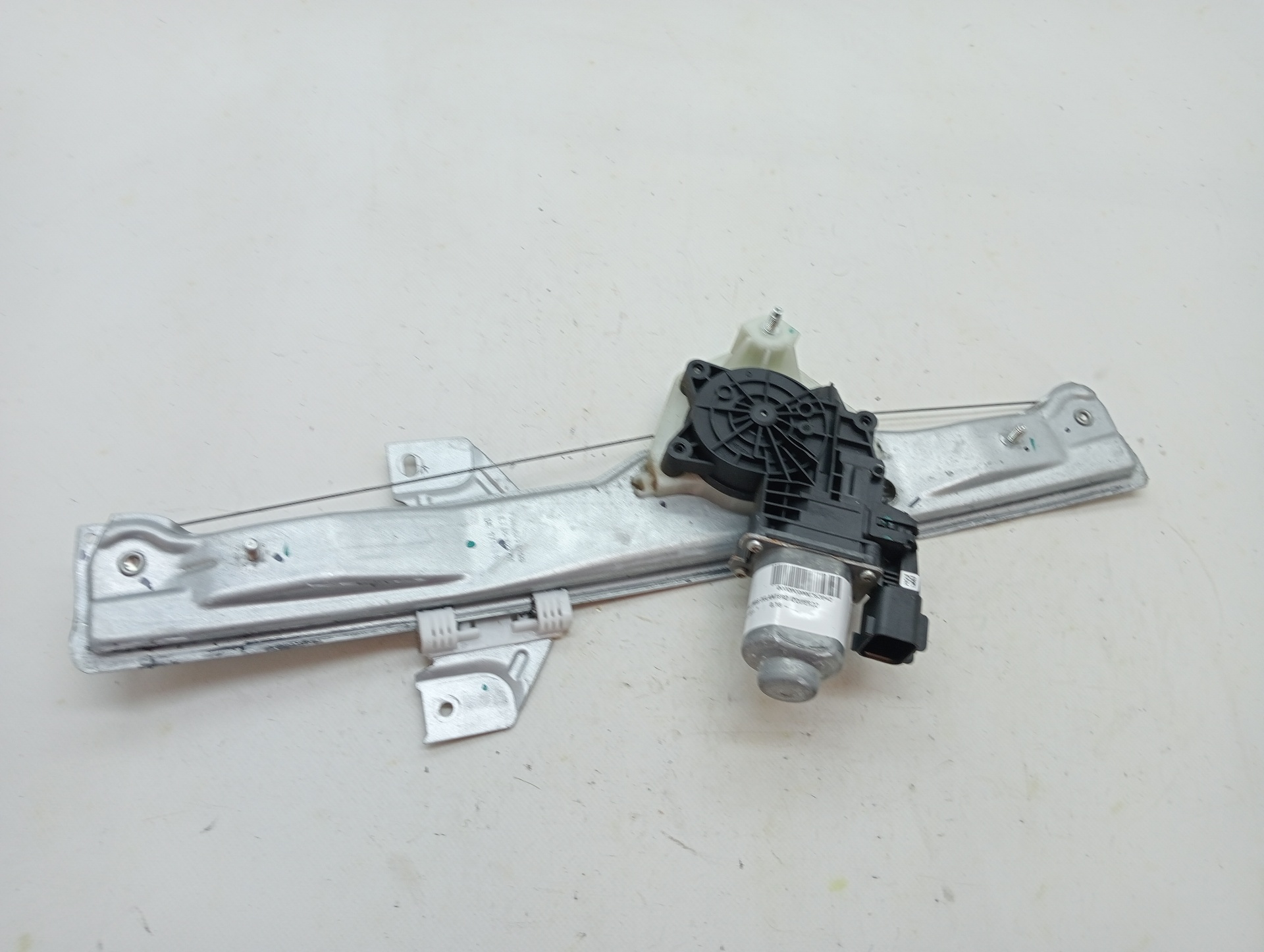 ELEVALUNAS DELANTERO IZQUIERDO FORD KA+