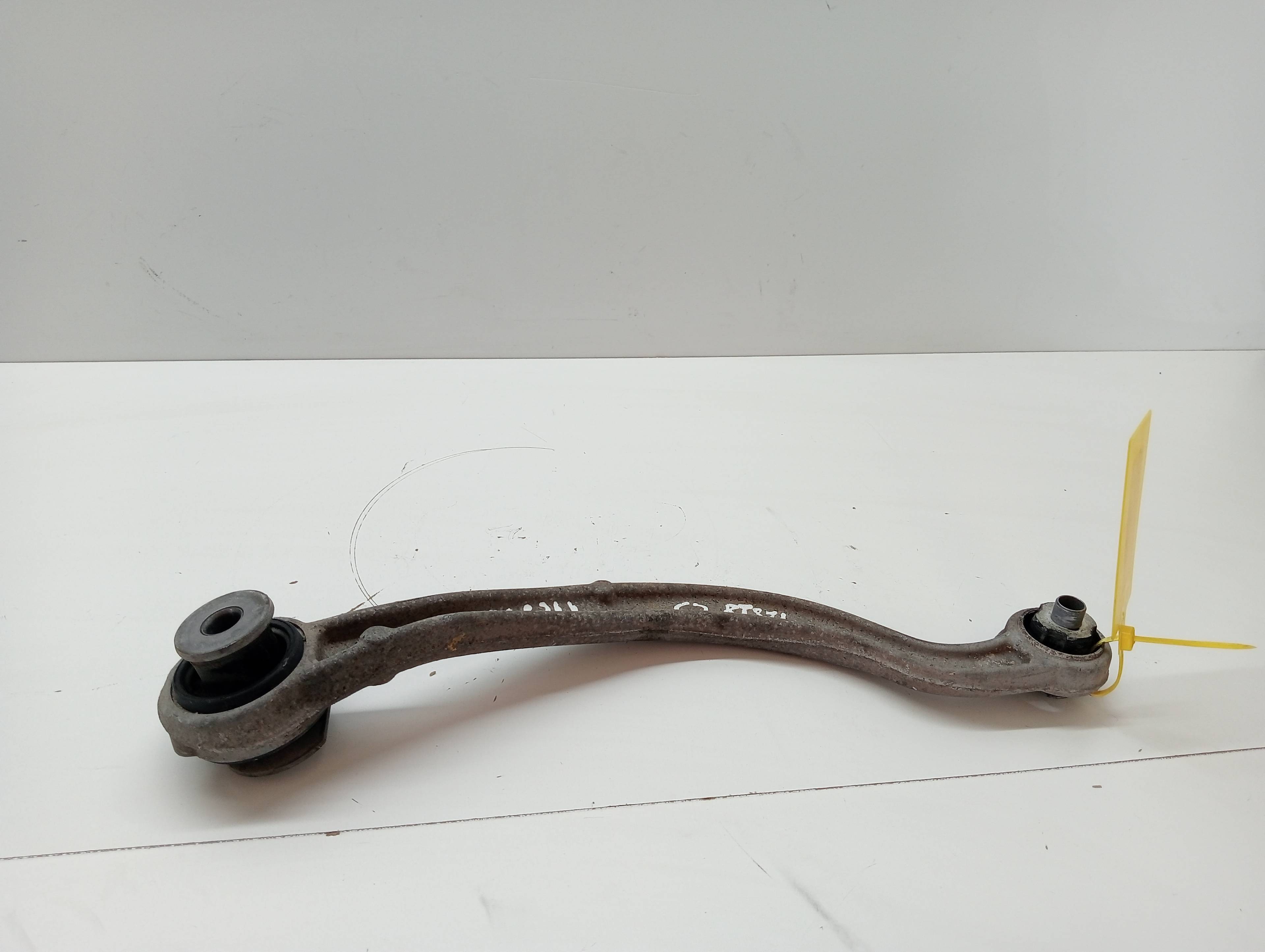 brazo suspension superior trasero izquierdo - Imagen 1