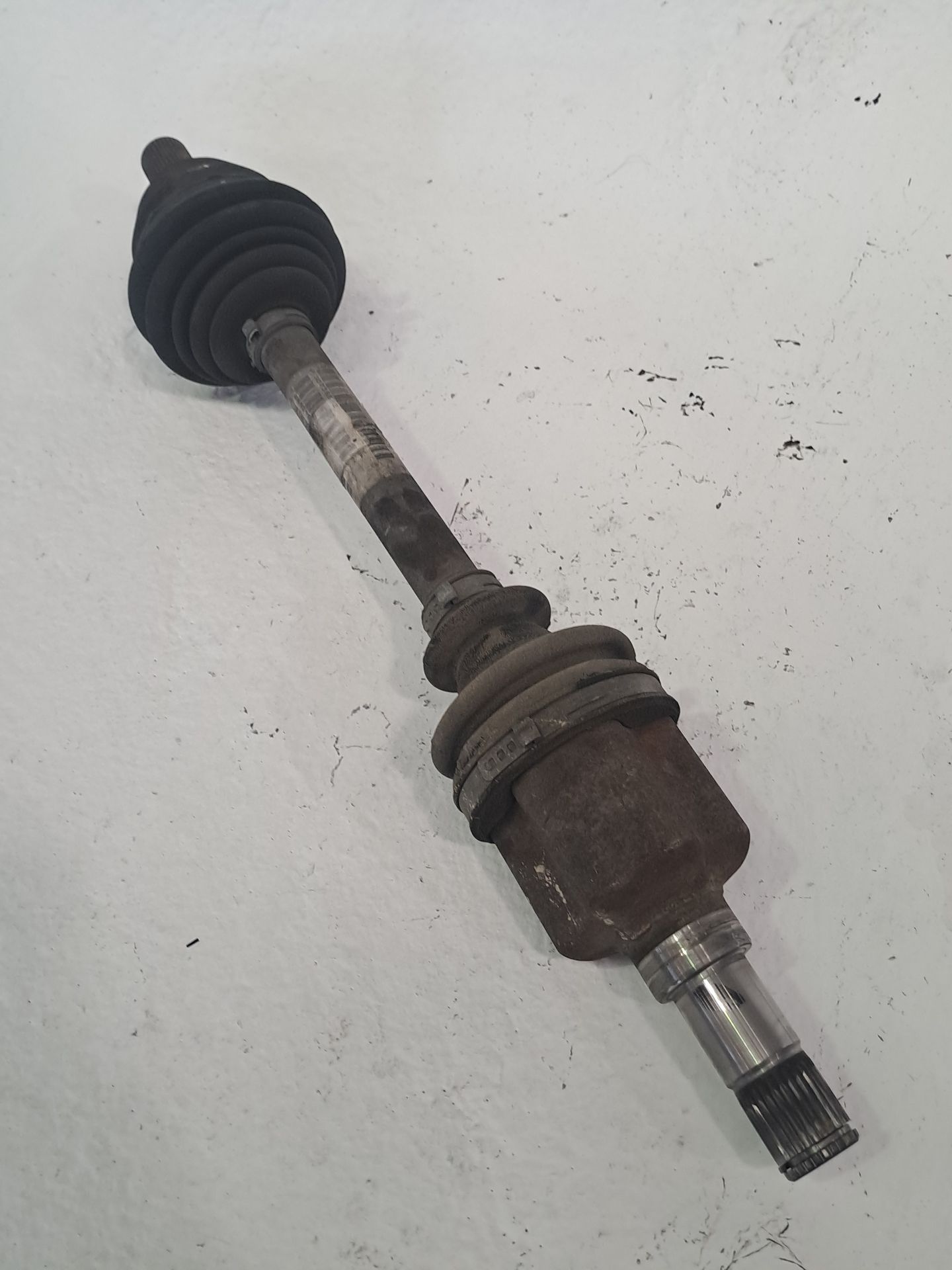 Semiasse anteriore sinistro FORD FOCUS II (DA_, HCP, DP)