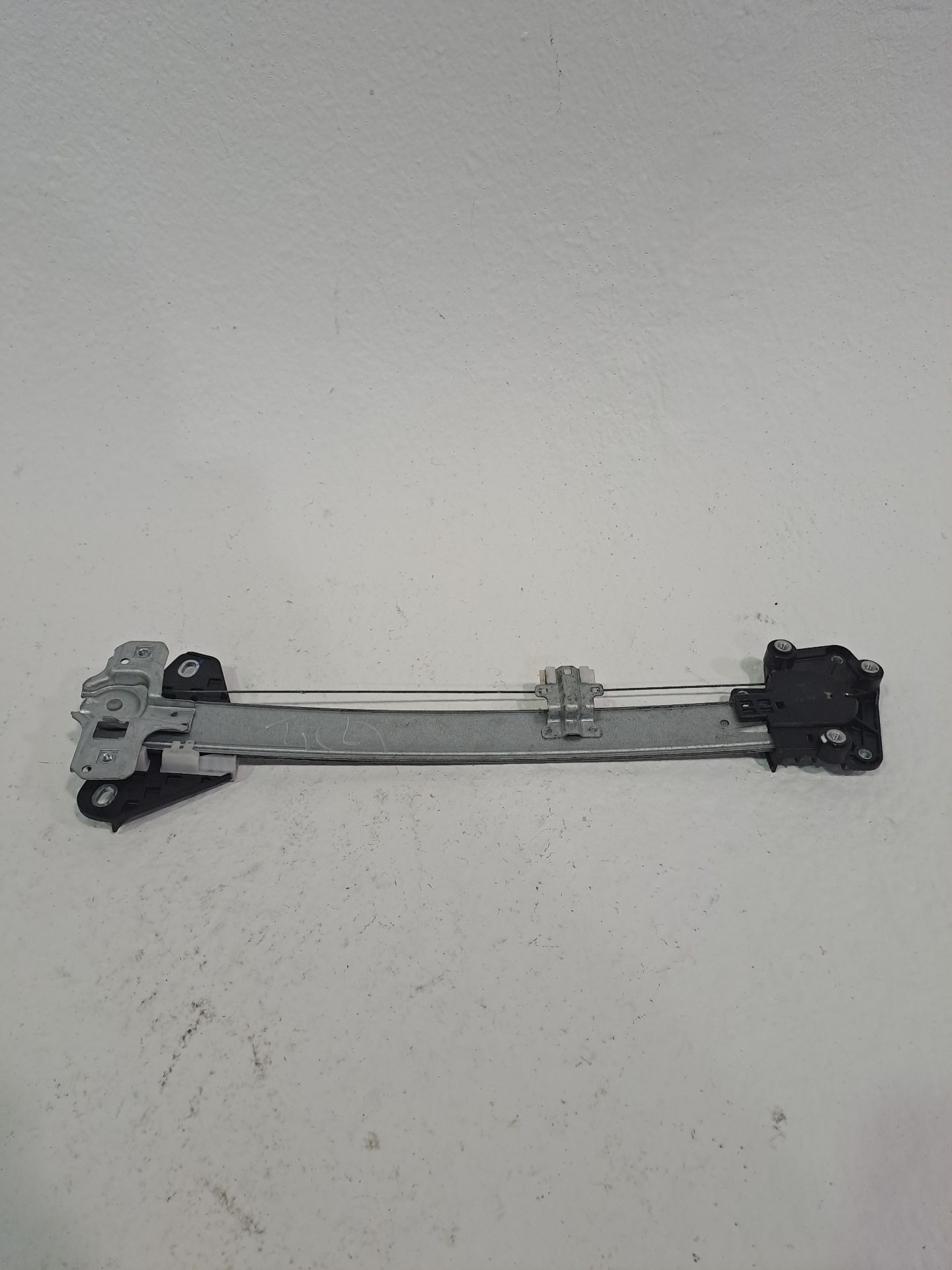 Rear left window regulator HONDA CR-V