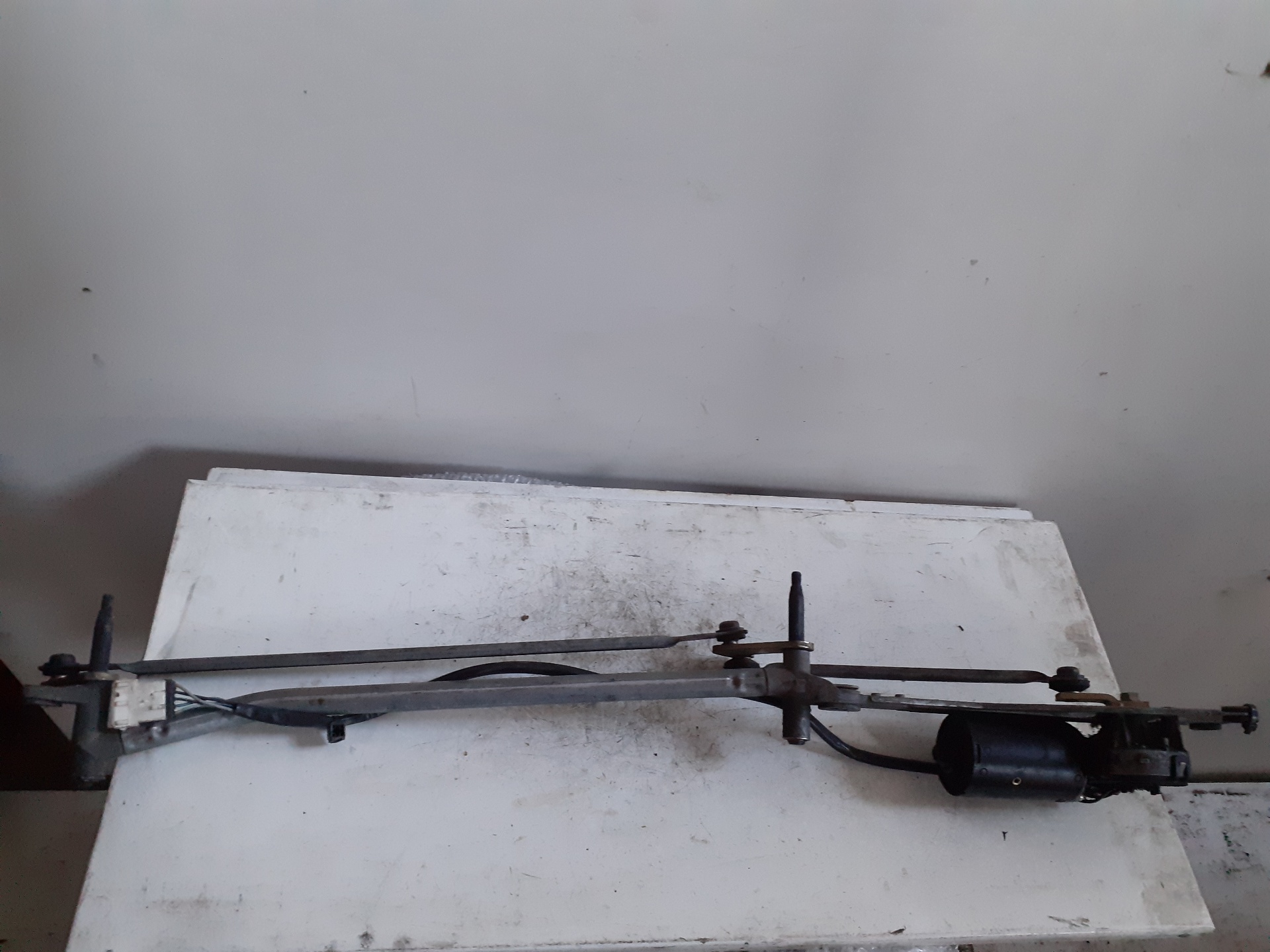 Scheibenwischermotor vorne CITROEN XSARA BERLINA