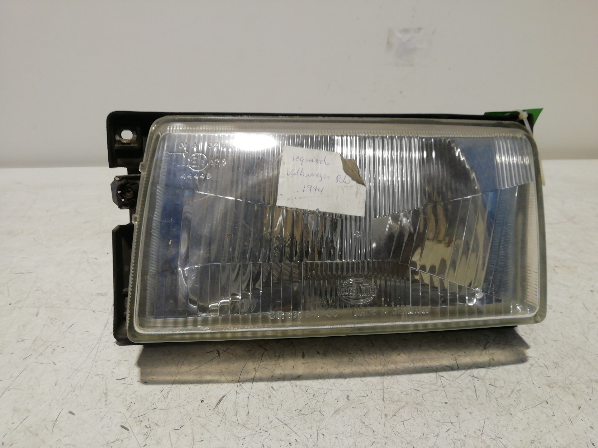 Left headlight VOLKSWAGEN POLO (9N1)