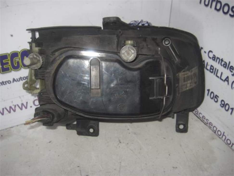 Left headlight VOLKSWAGEN POLO (9N1)