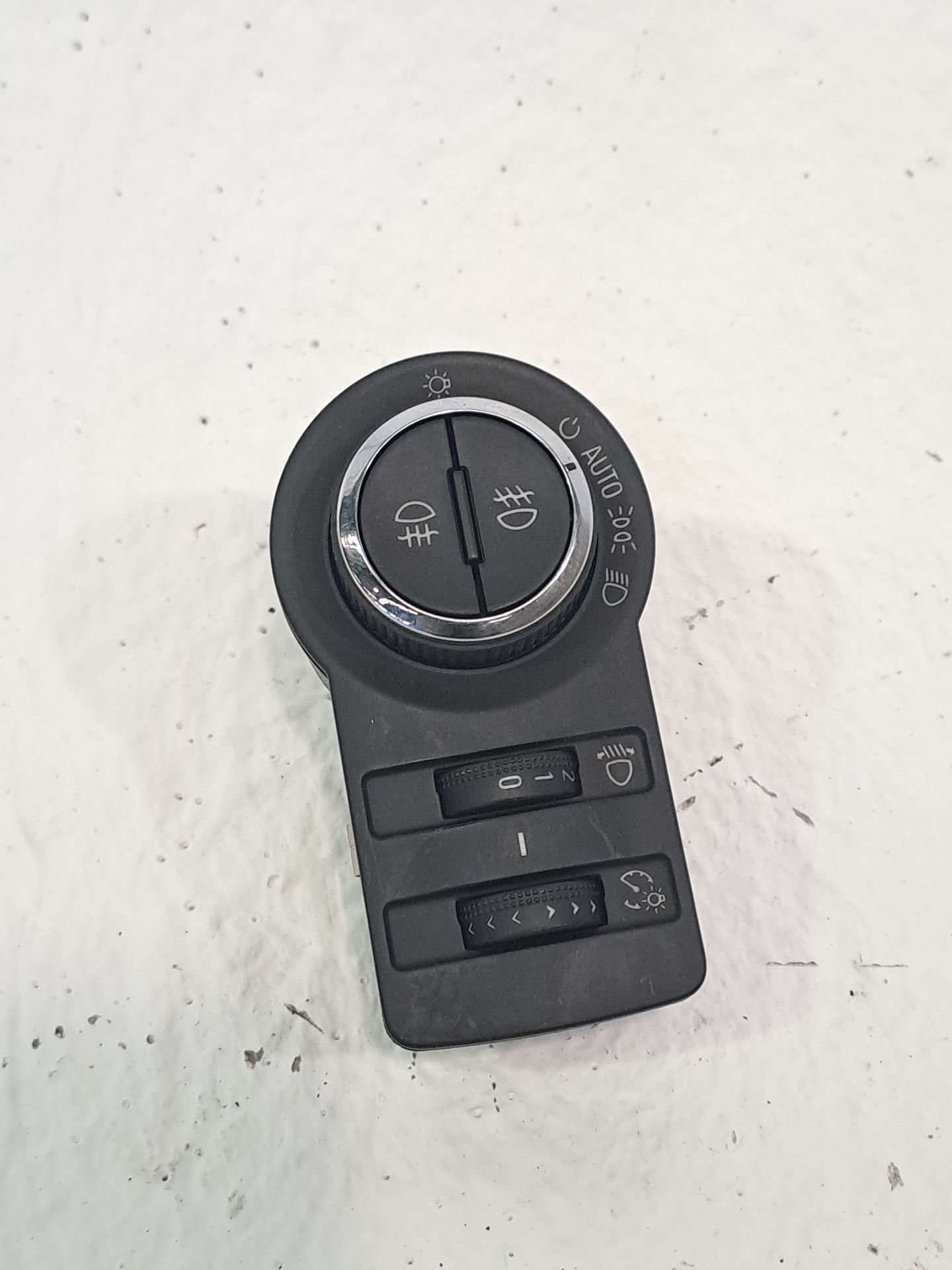 Commande d'éclairage CHEVROLET ORLANDO (J309)