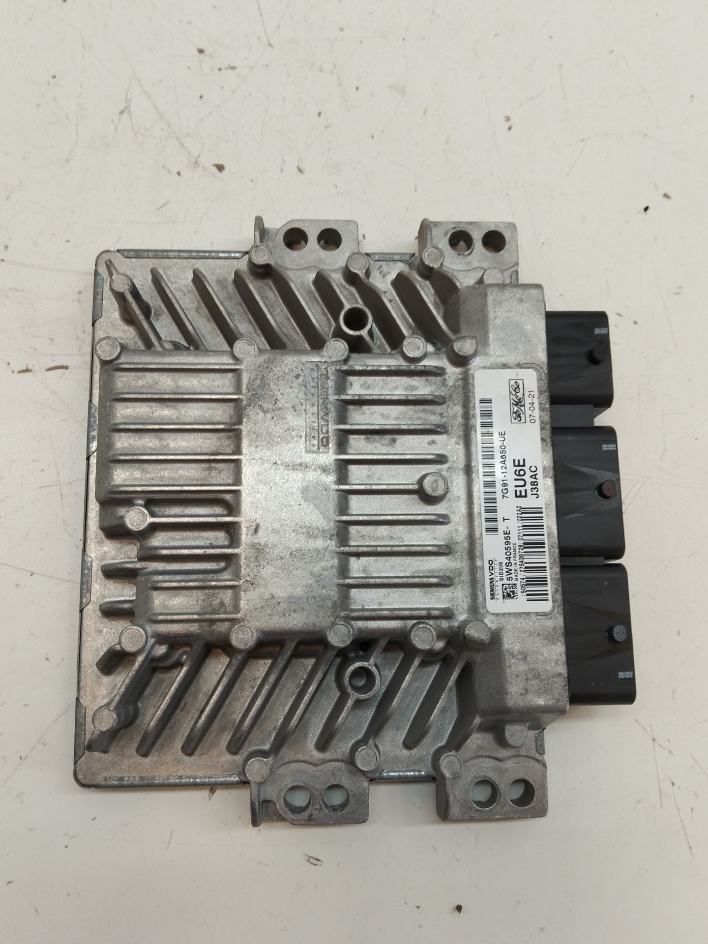 Central do motor UCE FORD MONDEO IV (BA7)