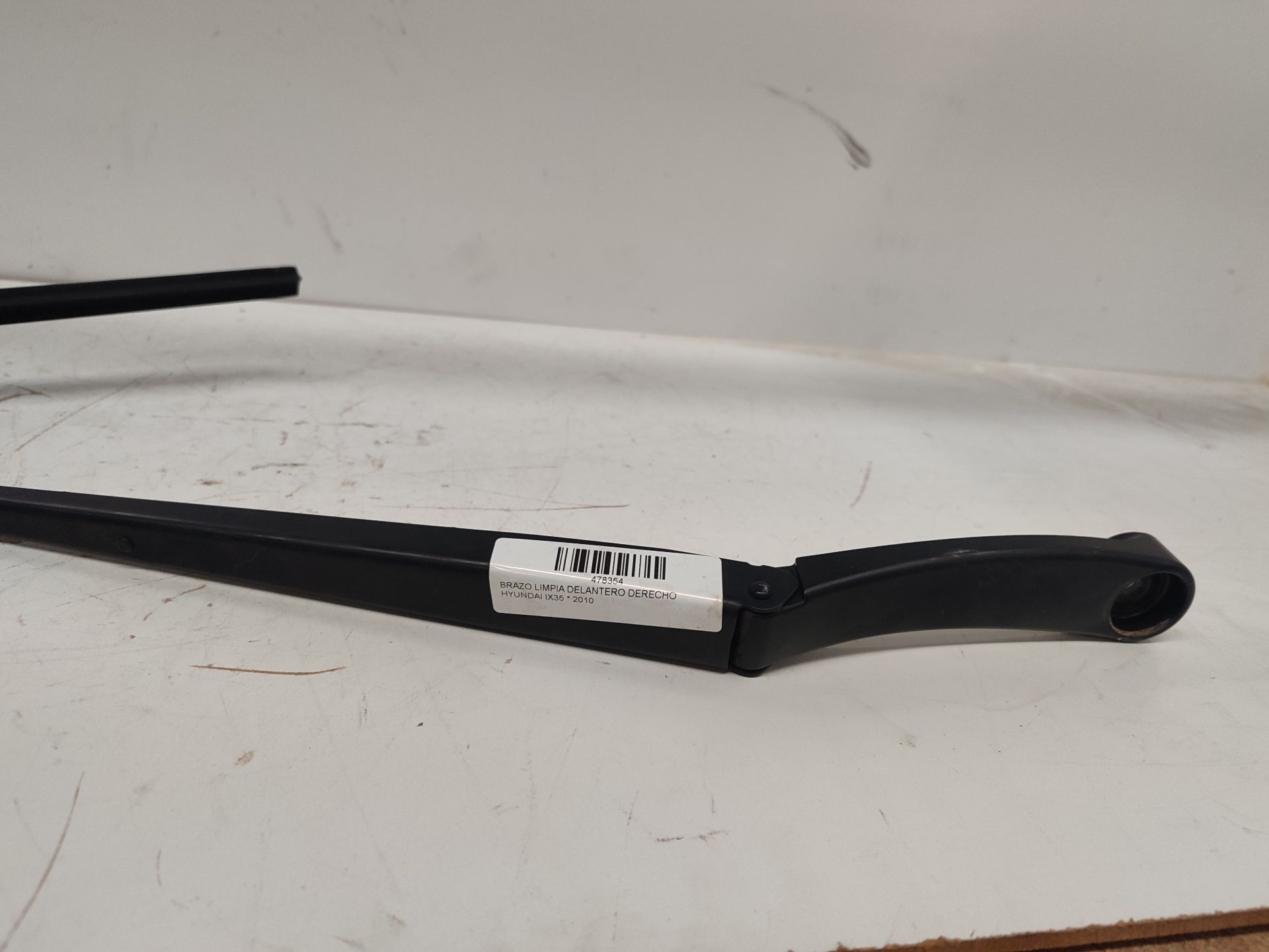 Front Right Wiper Arm HYUNDAI IX35