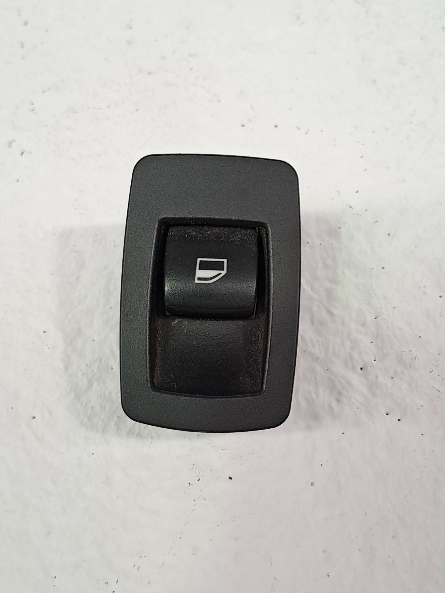 Rear Right Window Switch BMW X3 (E83)