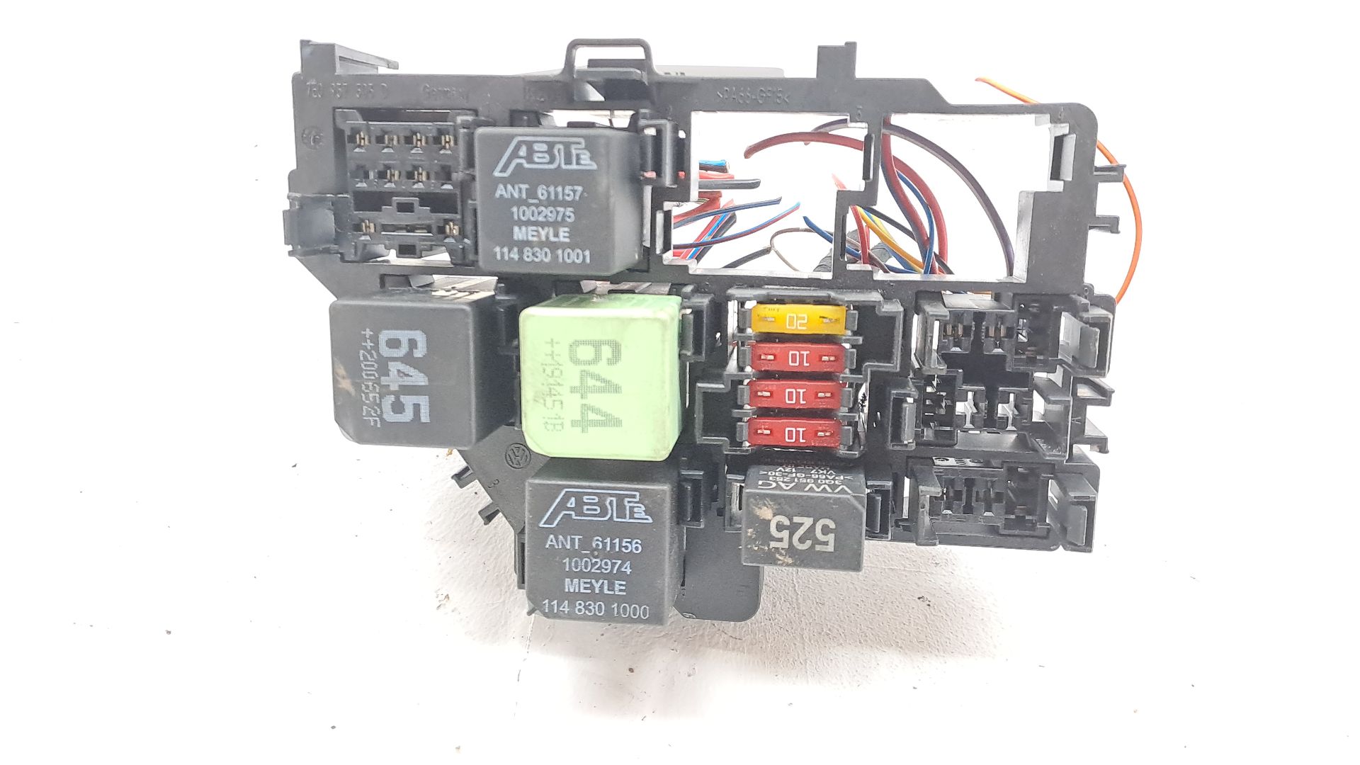 CAJA RELES / FUSIBLES VOLKSWAGEN TRANSPORTER T5 AUTOBÚS (7HB, 7HJ, 7EB, 7EJ)