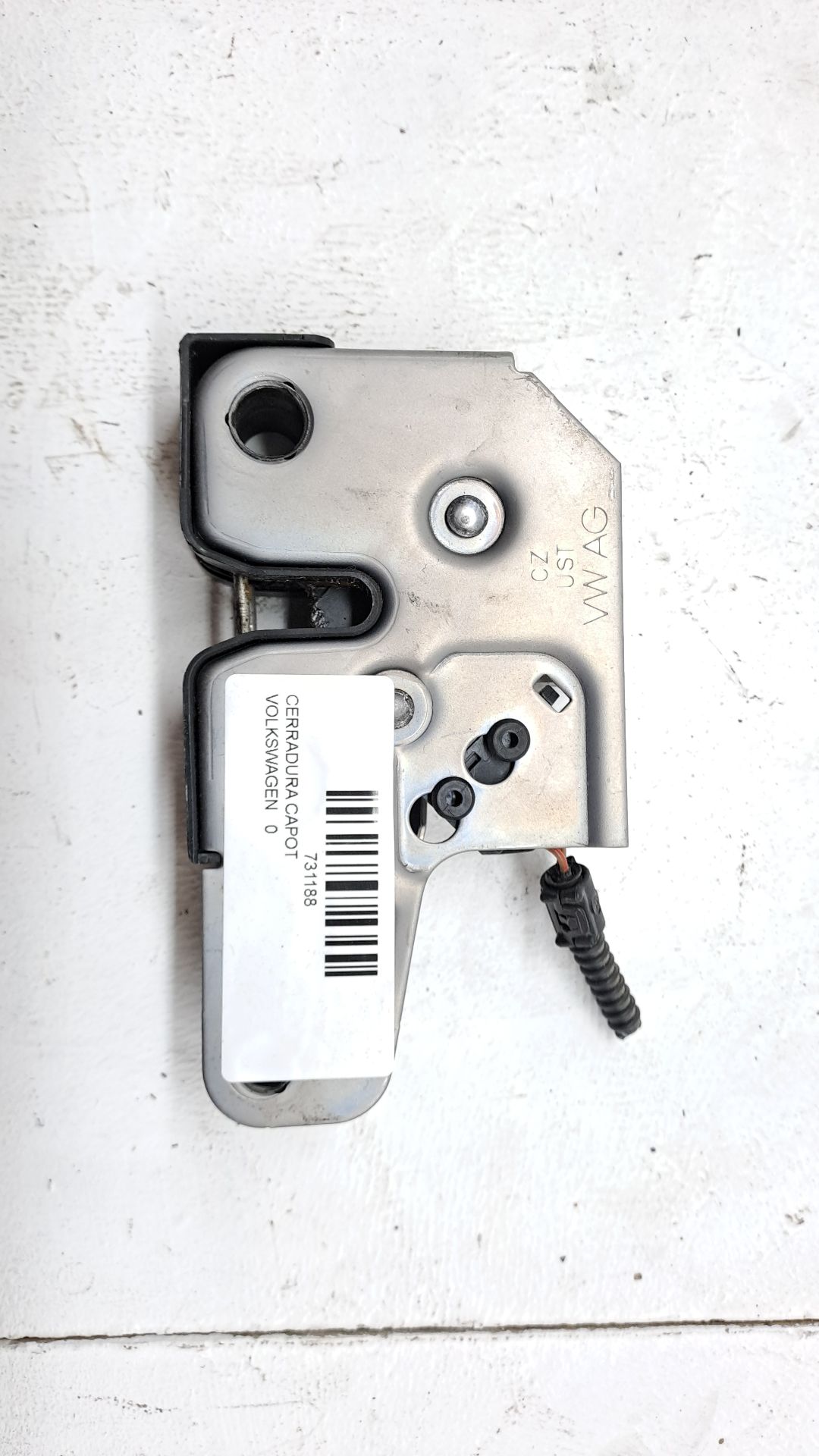 Bonnet lock VOLKSWAGEN TRANSPORTER T5 AUTOBÚS (7HB, 7HJ, 7EB, 7EJ)