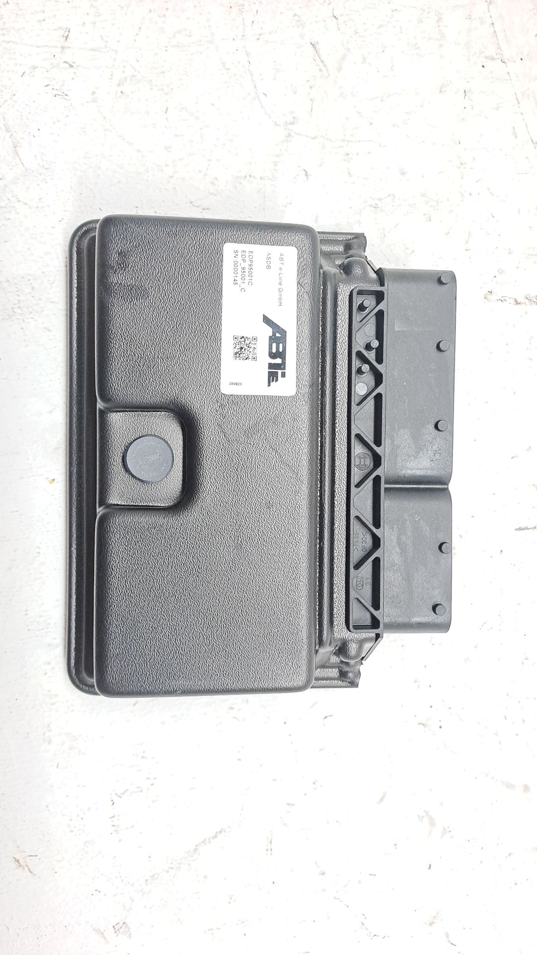 Engine control unit ECU VOLKSWAGEN TRANSPORTER T5 AUTOBÚS (7HB, 7HJ, 7EB, 7EJ)