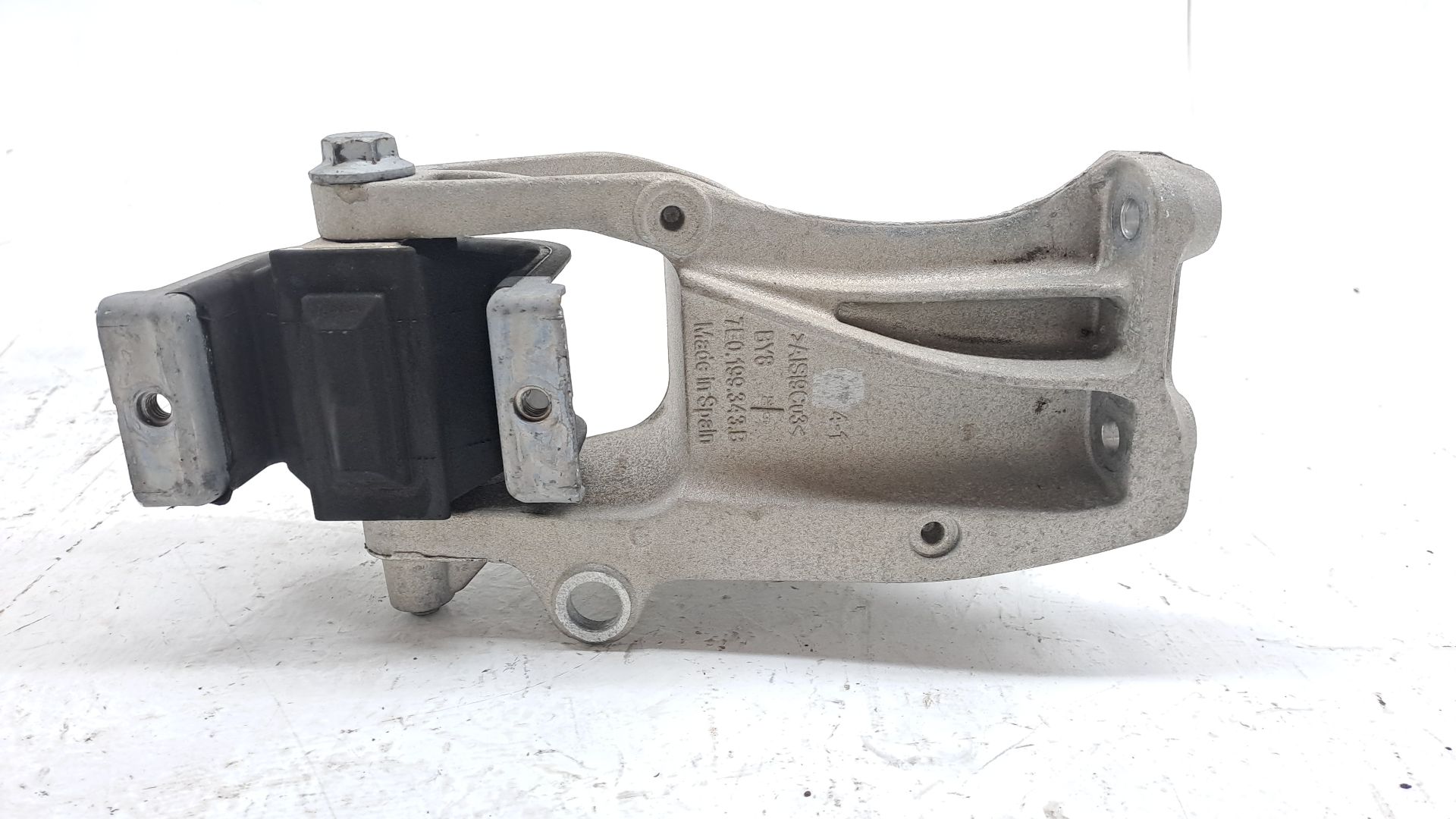Engine mount VOLKSWAGEN TRANSPORTER T5 AUTOBÚS (7HB, 7HJ, 7EB, 7EJ)