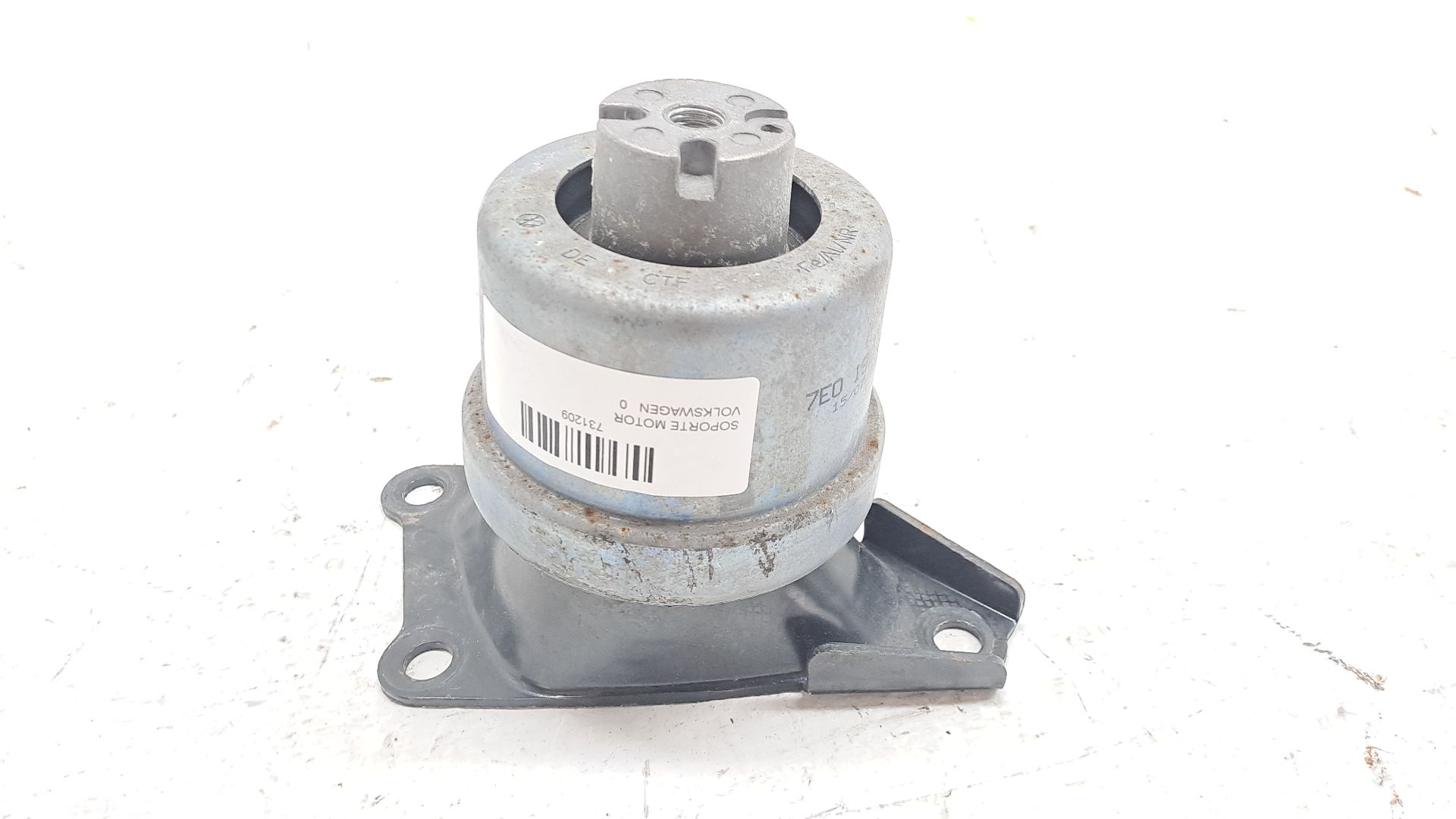Engine mount VOLKSWAGEN TRANSPORTER T5 AUTOBÚS (7HB, 7HJ, 7EB, 7EJ)