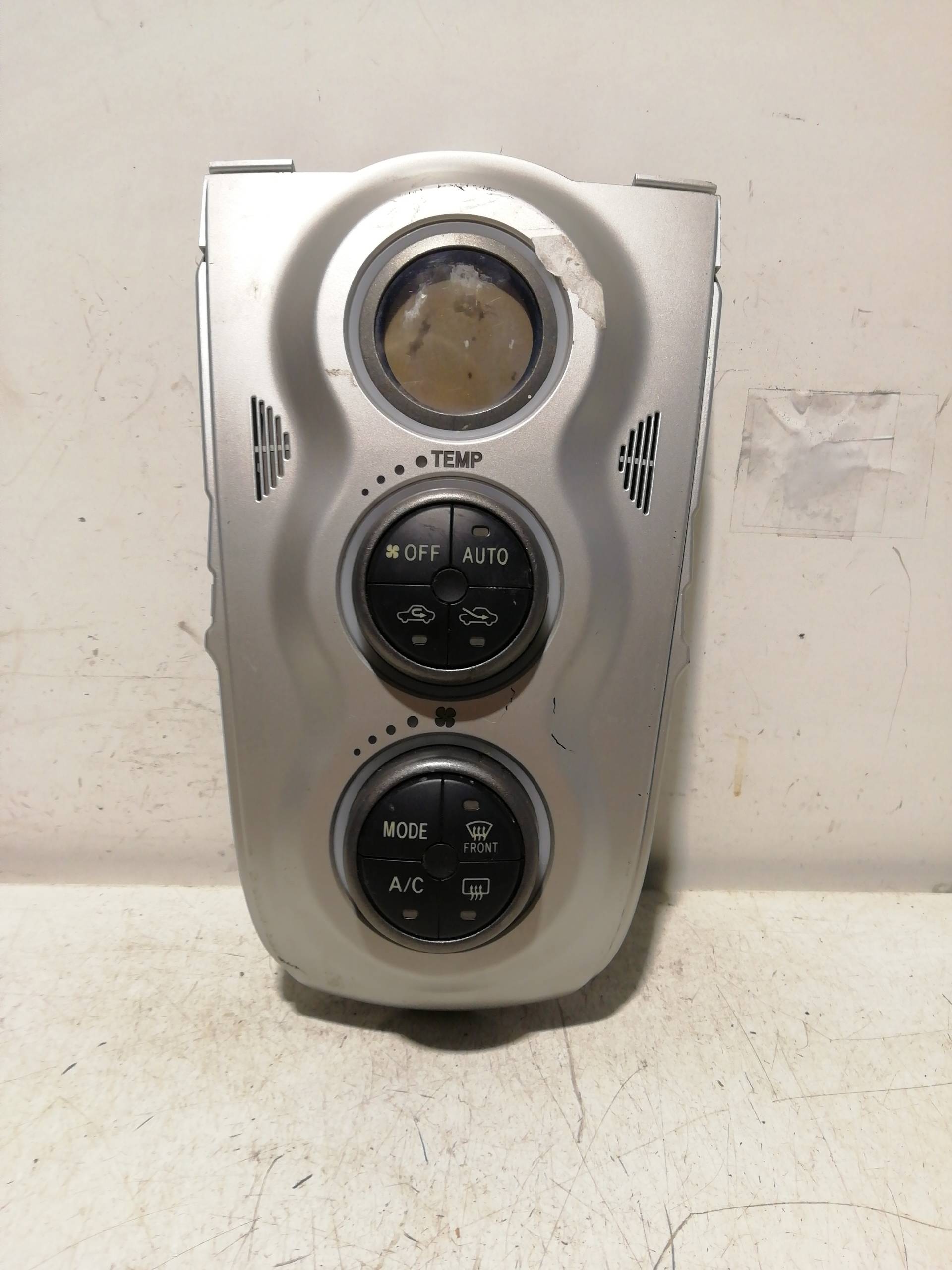 Sonstiges TOYOTA YARIS (NCP1/NLP1/SCP1)