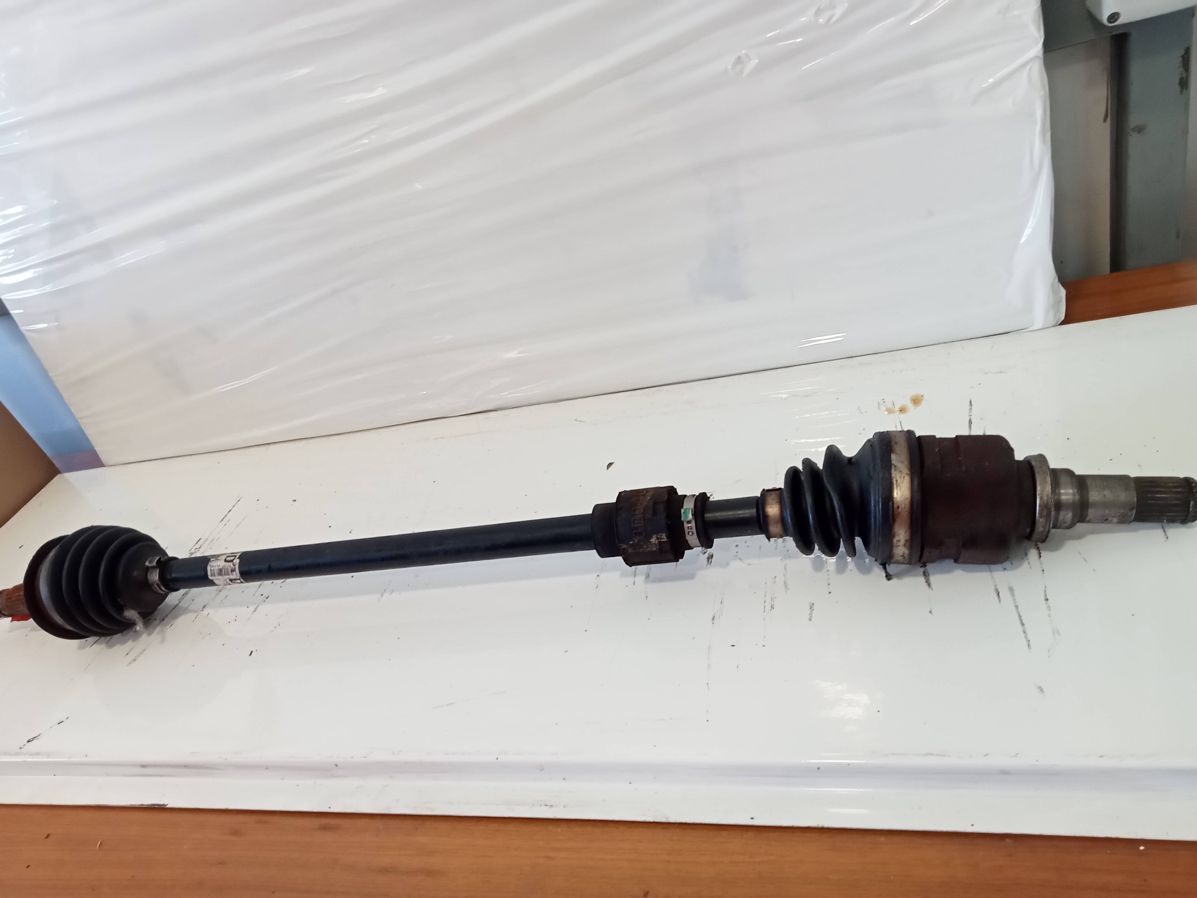 Transmission avant droite TOYOTA YARIS (NCP1/NLP1/SCP1)