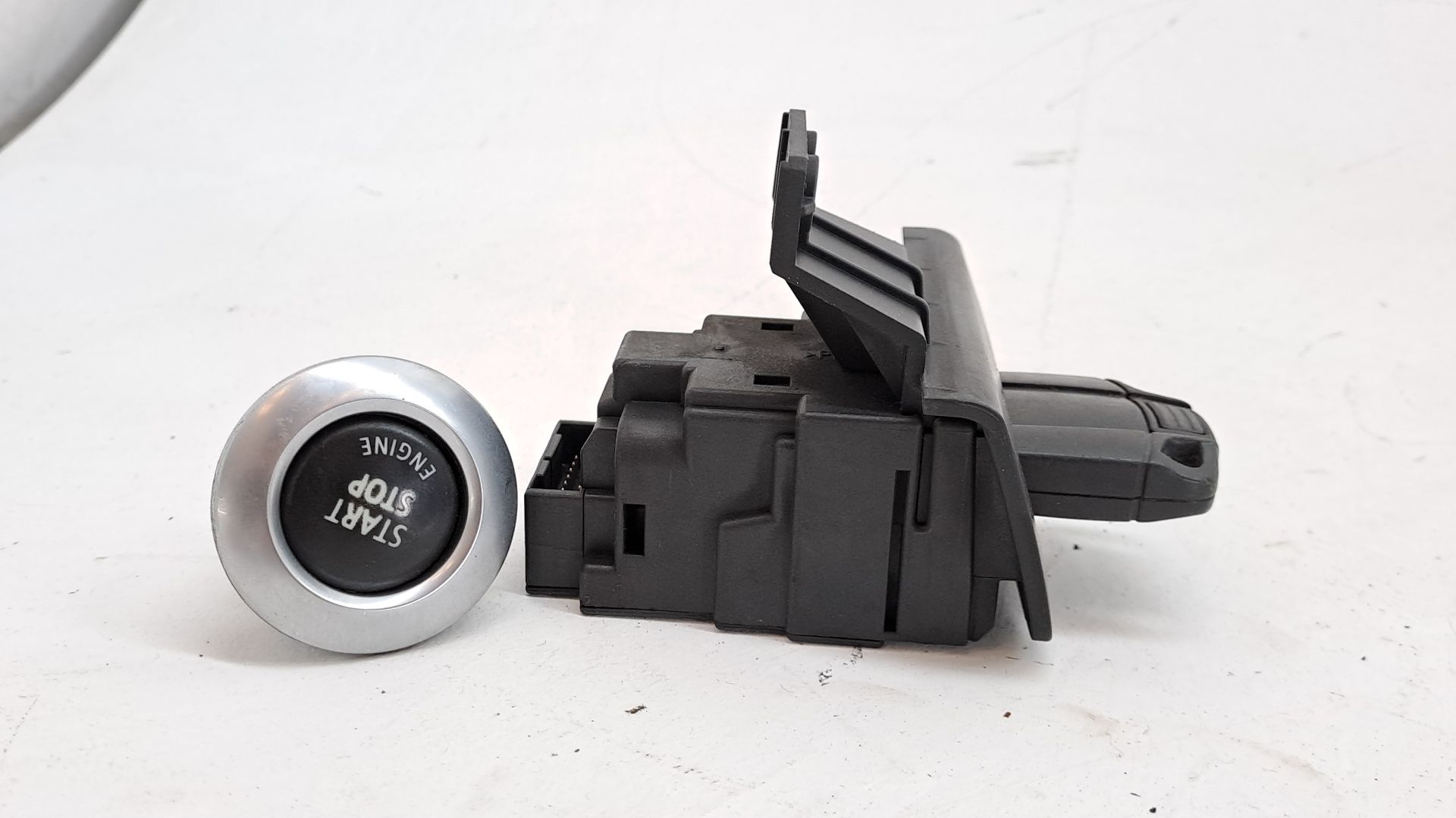 Ignition switch BMW SERIE 1 BERLINA (E81/E87)