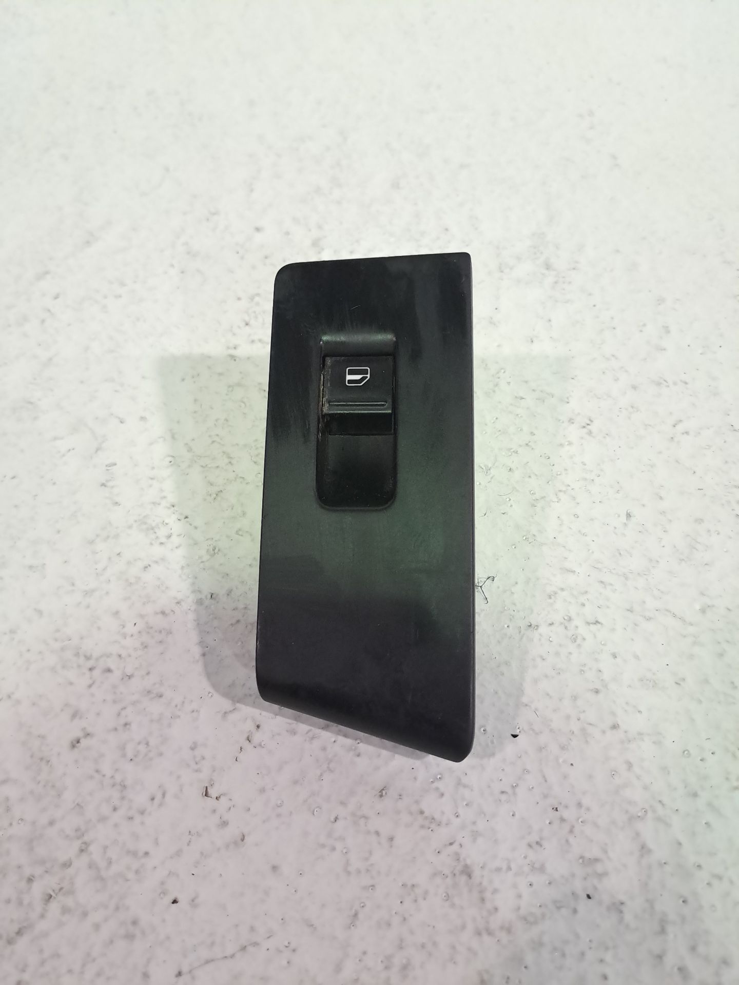 MANDO ELEVALUNAS TRASERO IZQUIERDO VOLKSWAGEN PASSAT VARIANT (3G5)