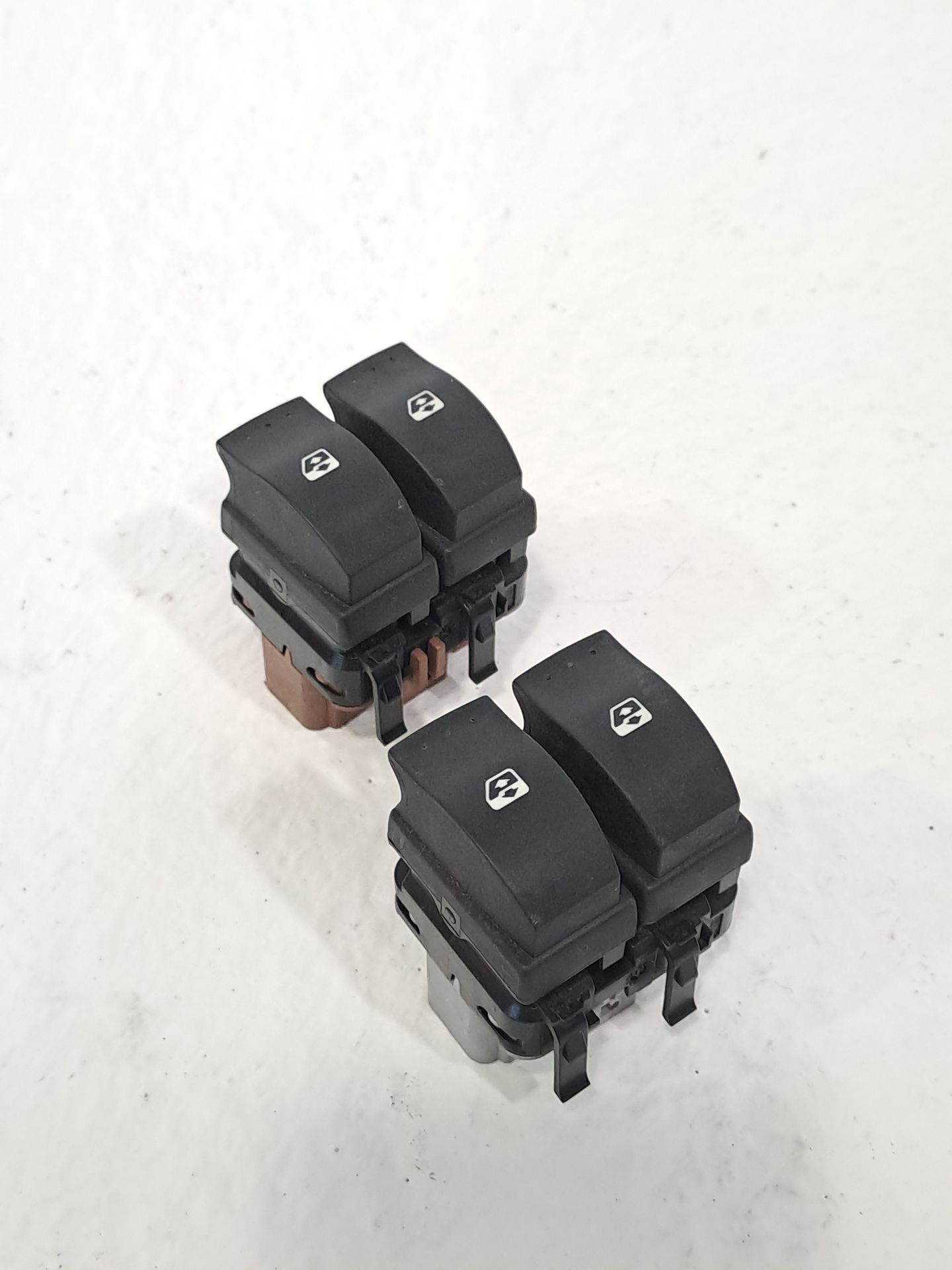 Comando vidro elétrico dianteiro esquerdo RENAULT ESPACE IV (JK0/1_)