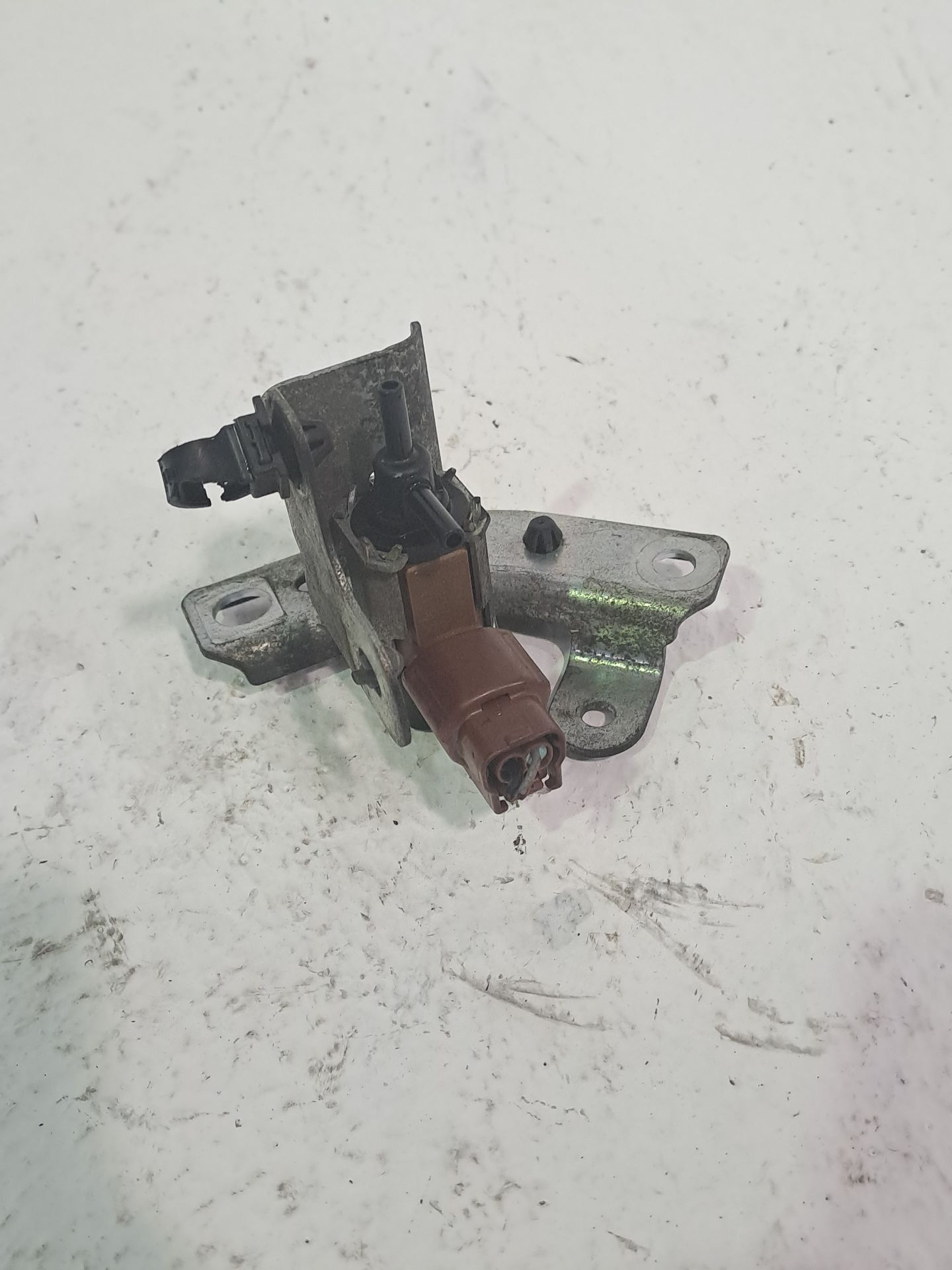 EGR valve MAZDA 6 BERLINA (GG)