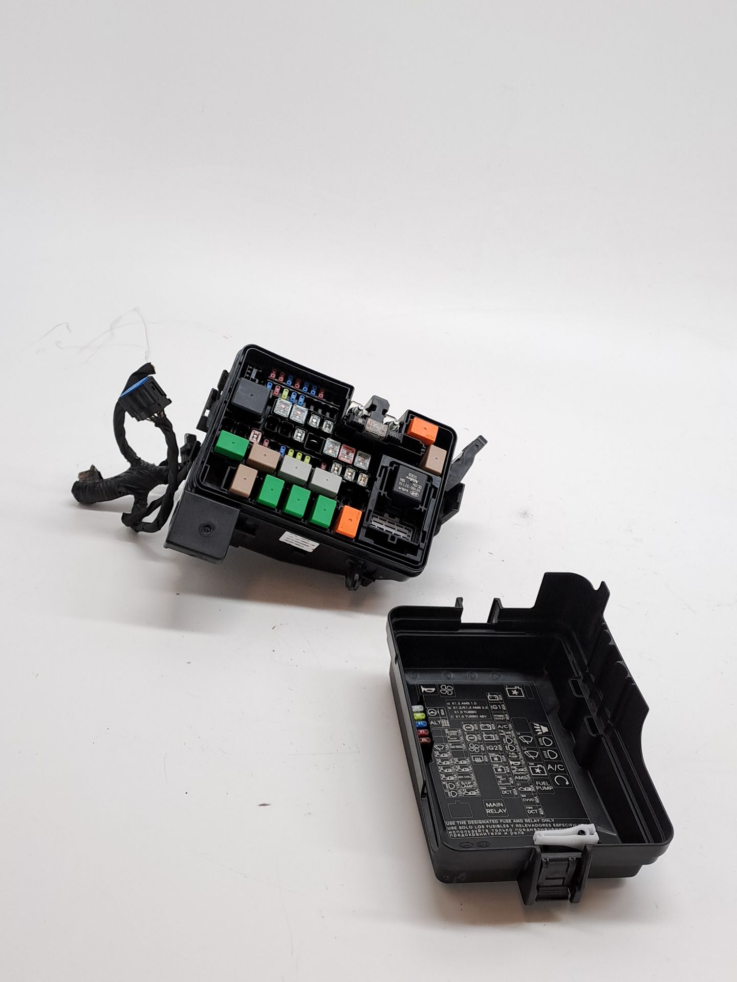 Relay/Fuse box KIA STONIC
