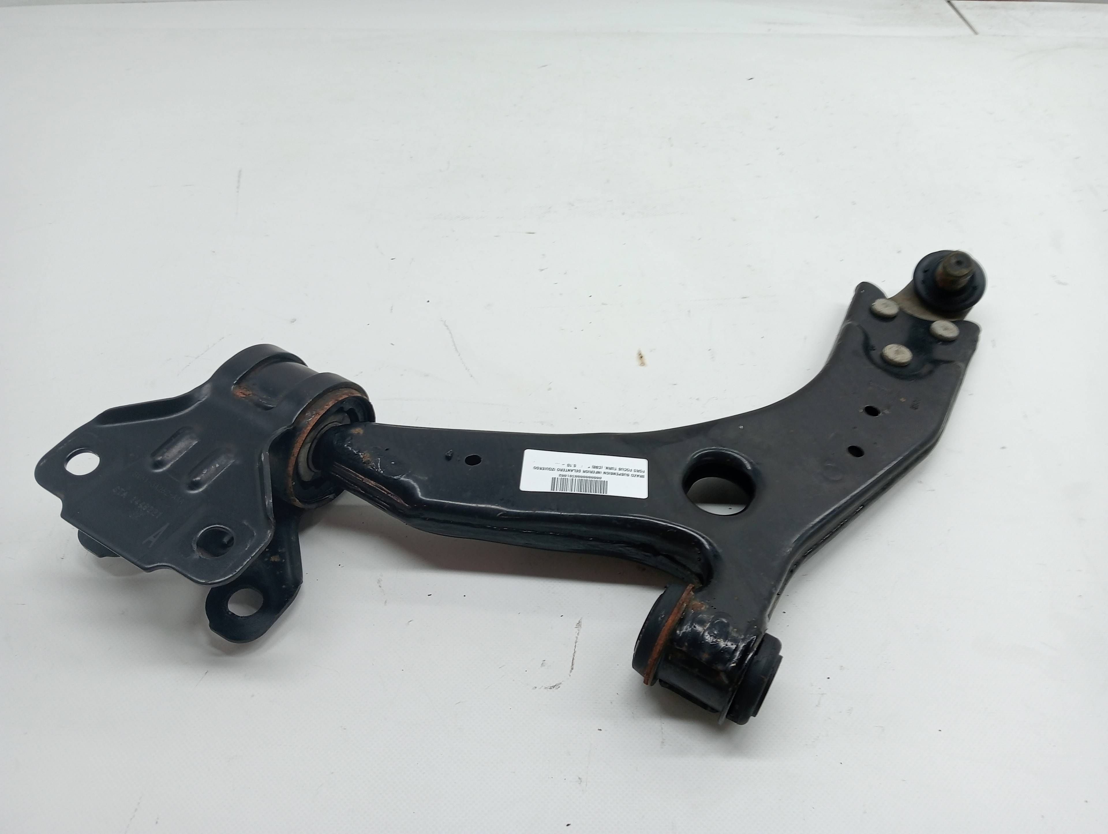 Braccio sospensione inferiore anteriore sinistro FORD FOCUS TURN. (CB8)