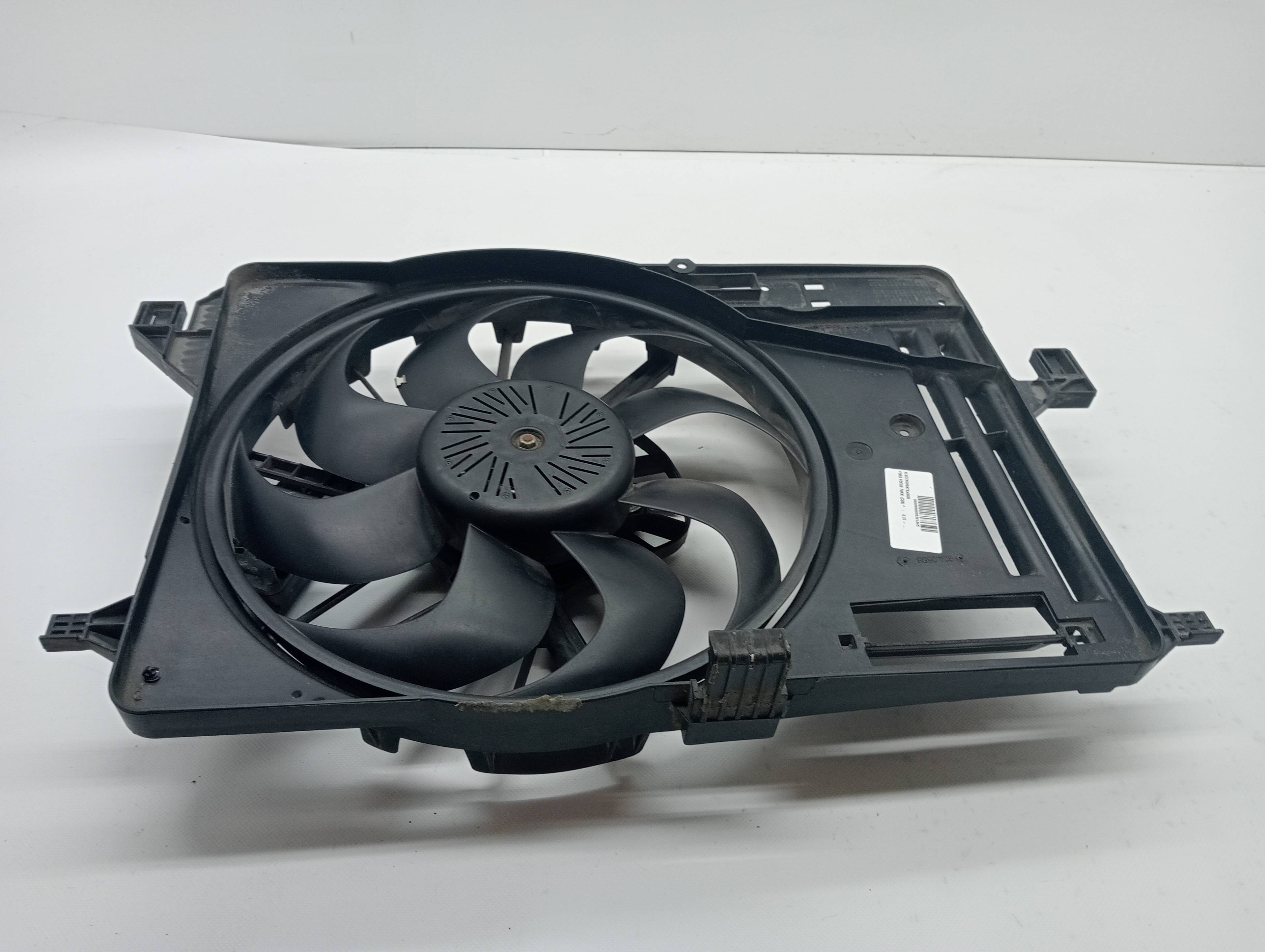 ELECTROVENTILADOR FORD FOCUS TURN. (CB8)
