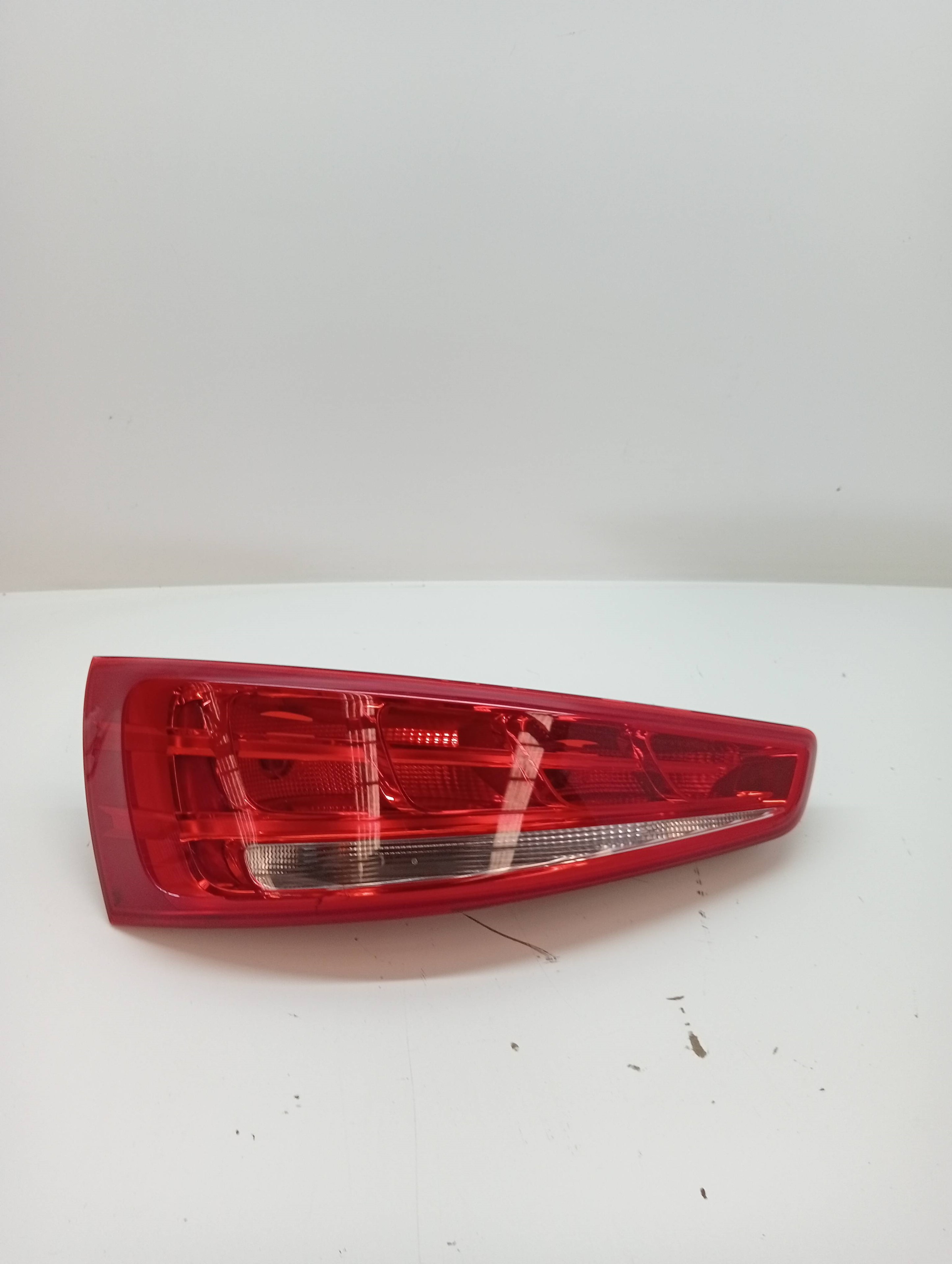 Fanale posteriore sinistro AUDI Q3 (8UG)