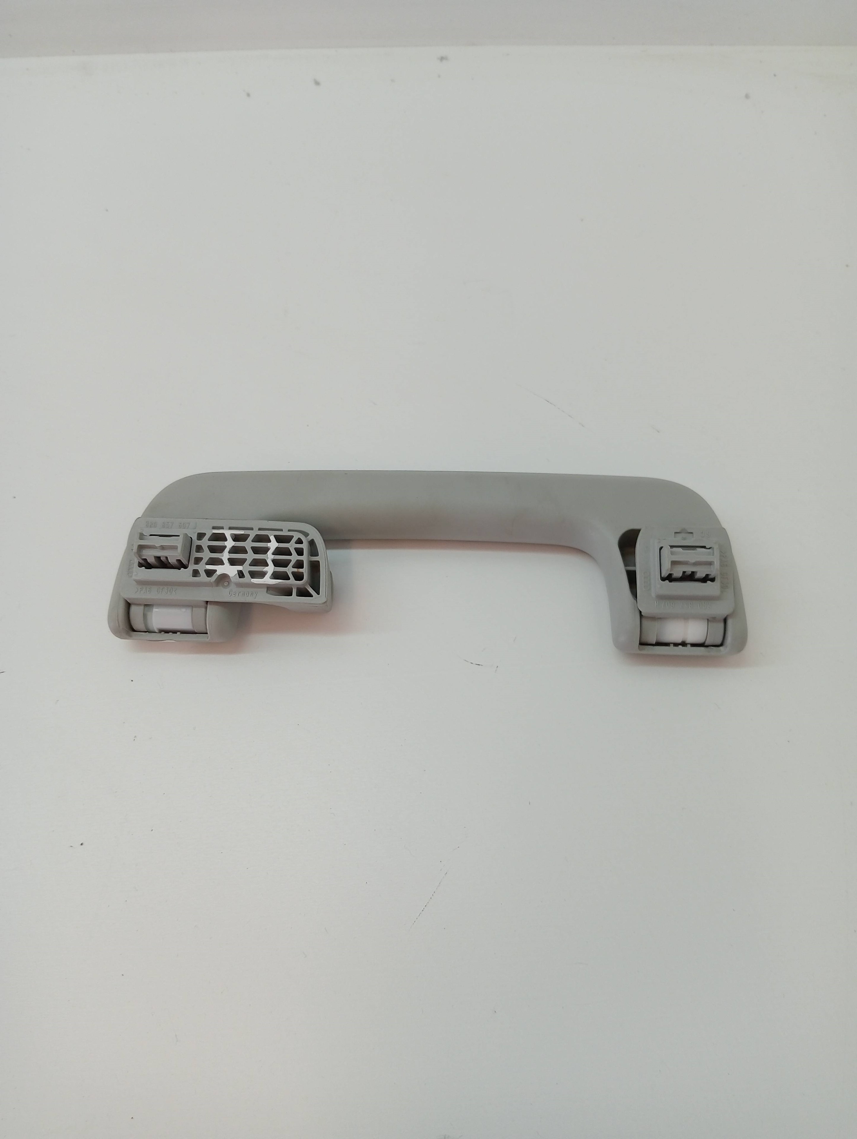 Agarraderos AUDI Q3 (8UG)