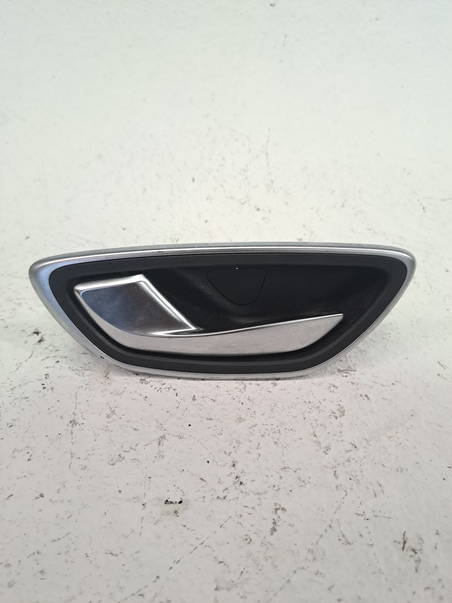 Poignée intérieure avant gauche RENAULT GRAND SCENIC II (JM0/1_)