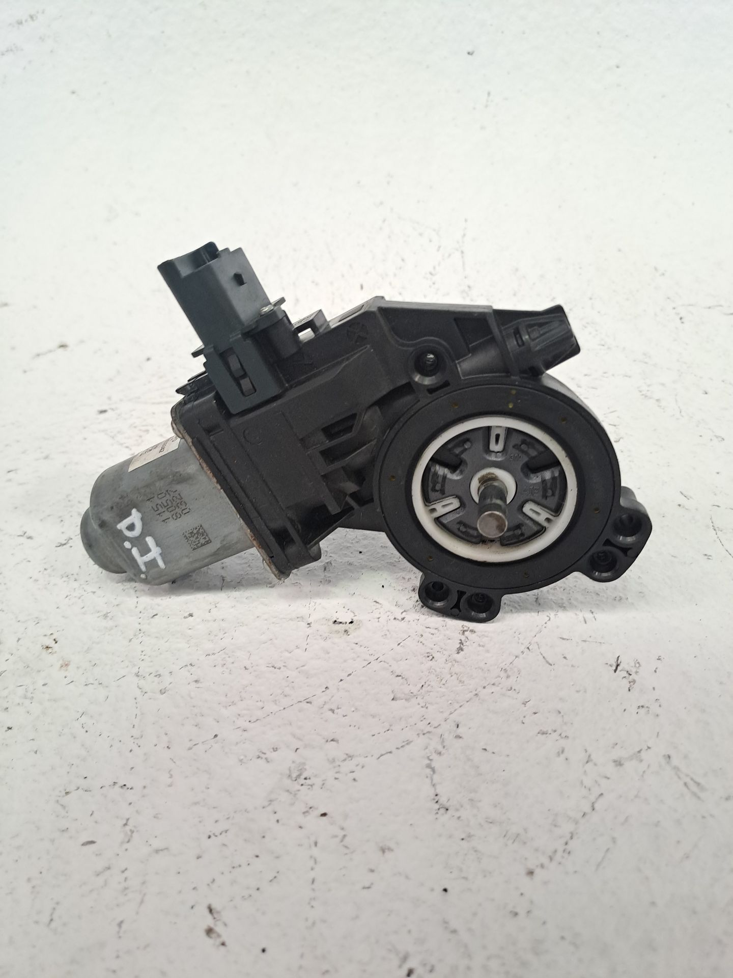 Fensterheber-Motor vorne links RENAULT GRAND SCENIC II (JM0/1_)
