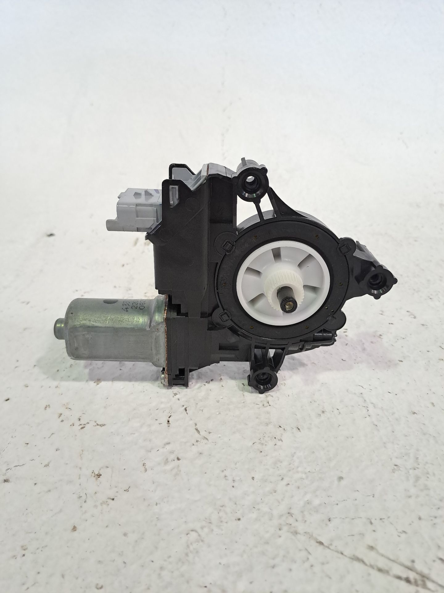 Motor vidro elétrico traseiro esquerdo OPEL CORSA F
