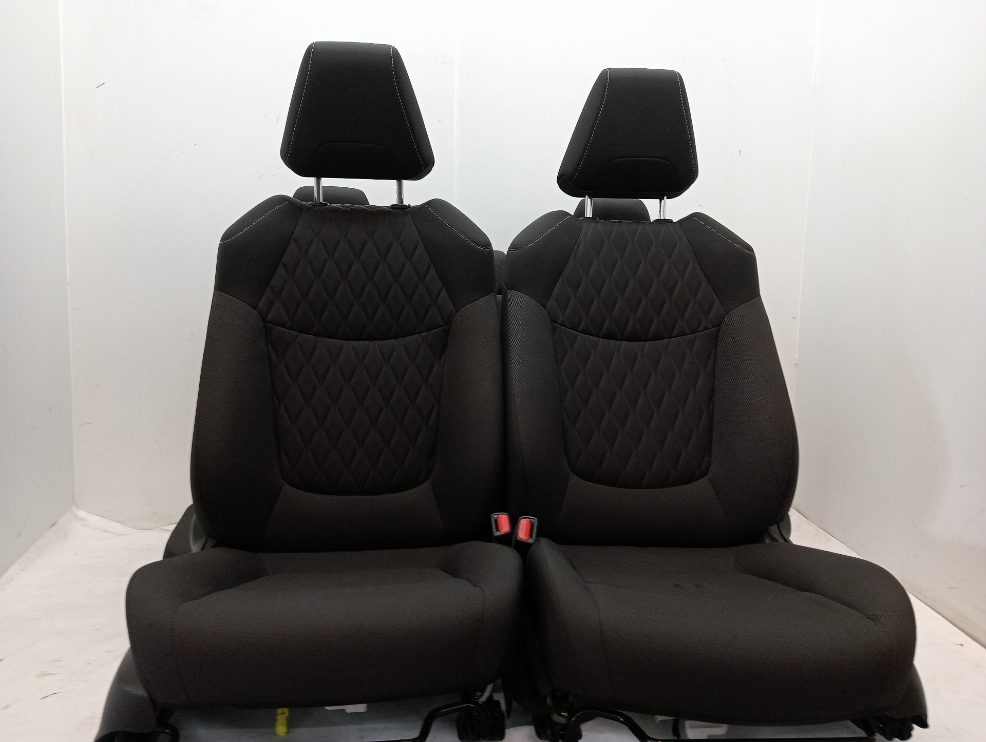 Kompletter Sitzsatz TOYOTA COROLLA (E15)