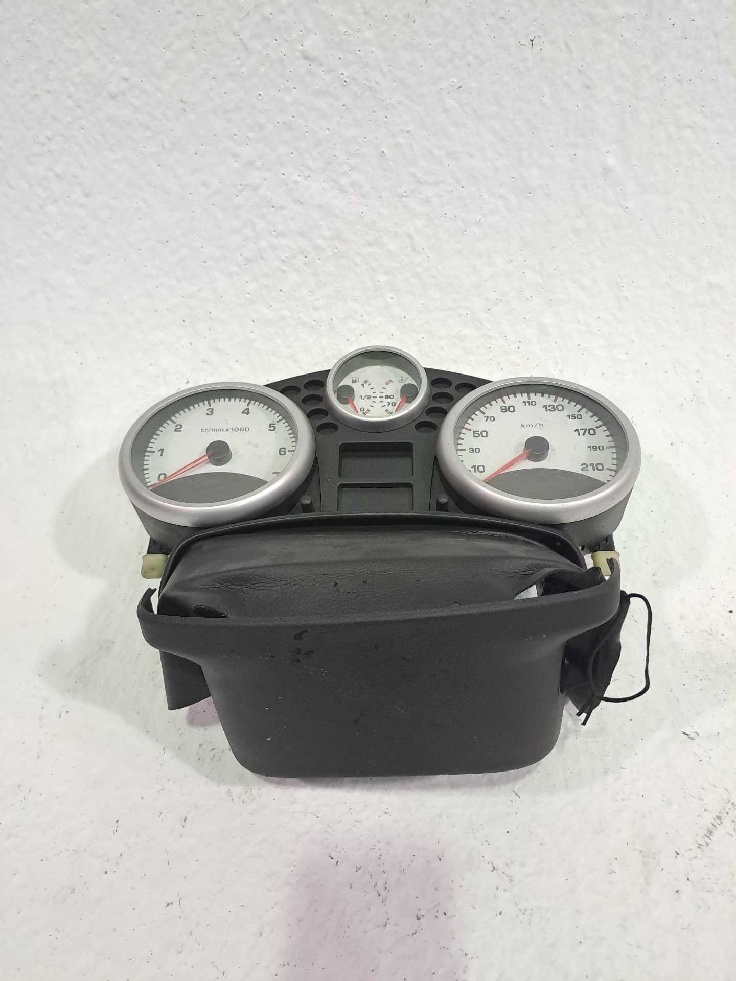 Instrument cluster PEUGEOT 207