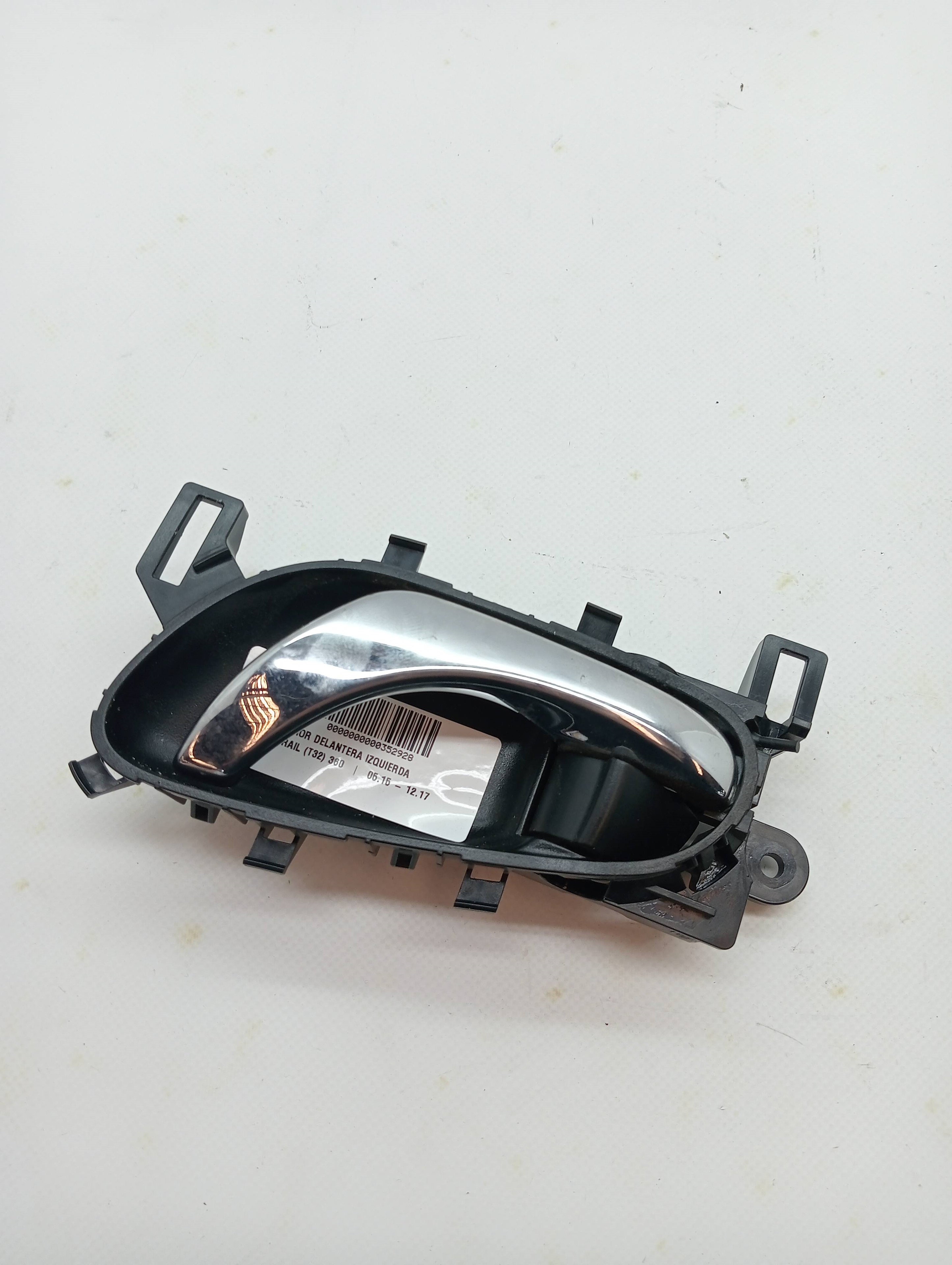 Puxador interno dianteiro esquerdo NISSAN X-TRAIL (T32)