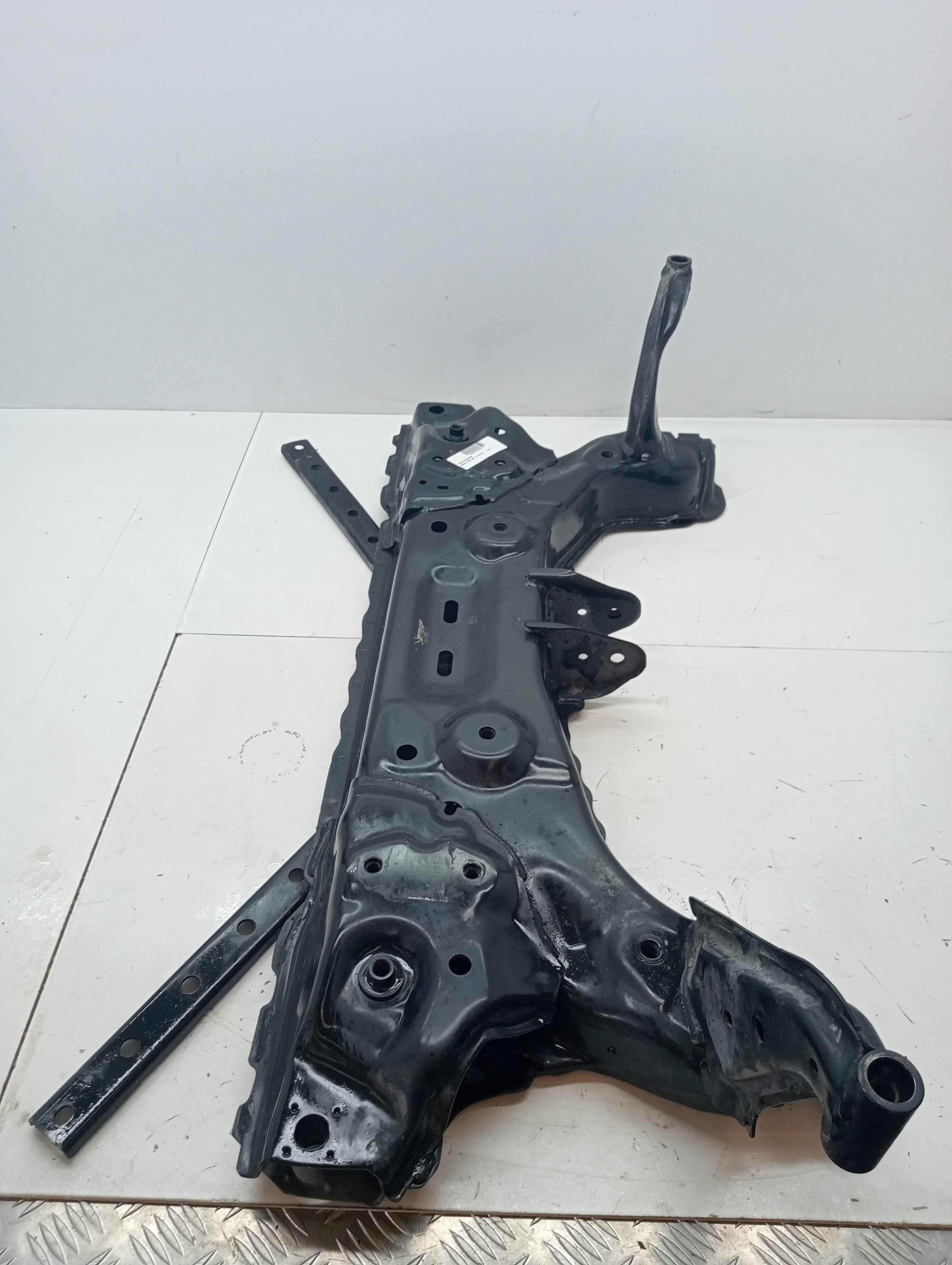 PUENTE DELANTERO MAZDA 2 LIM. (DE)