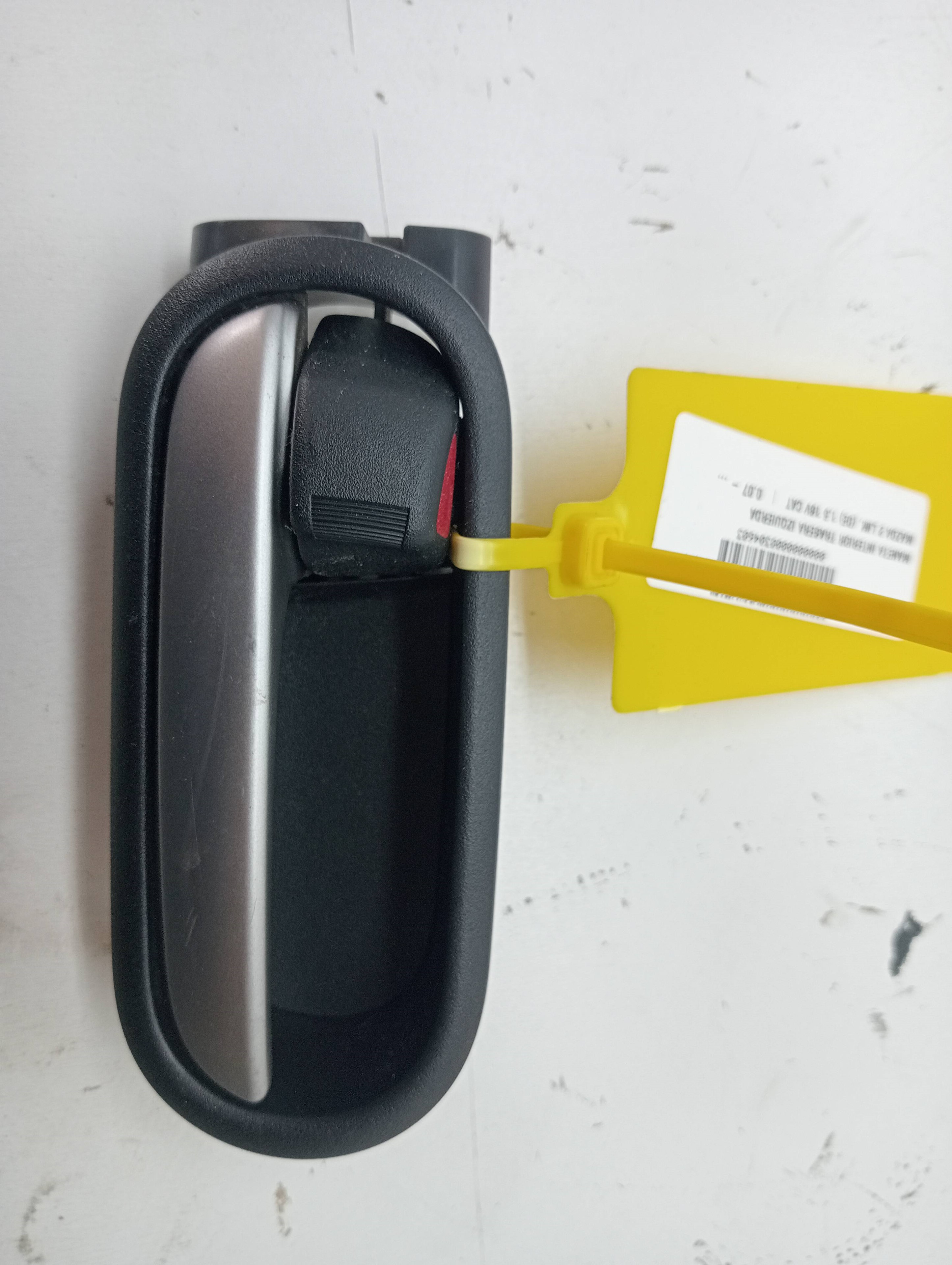 Poignée intérieure arrière gauche MAZDA 2 LIM. (DE)