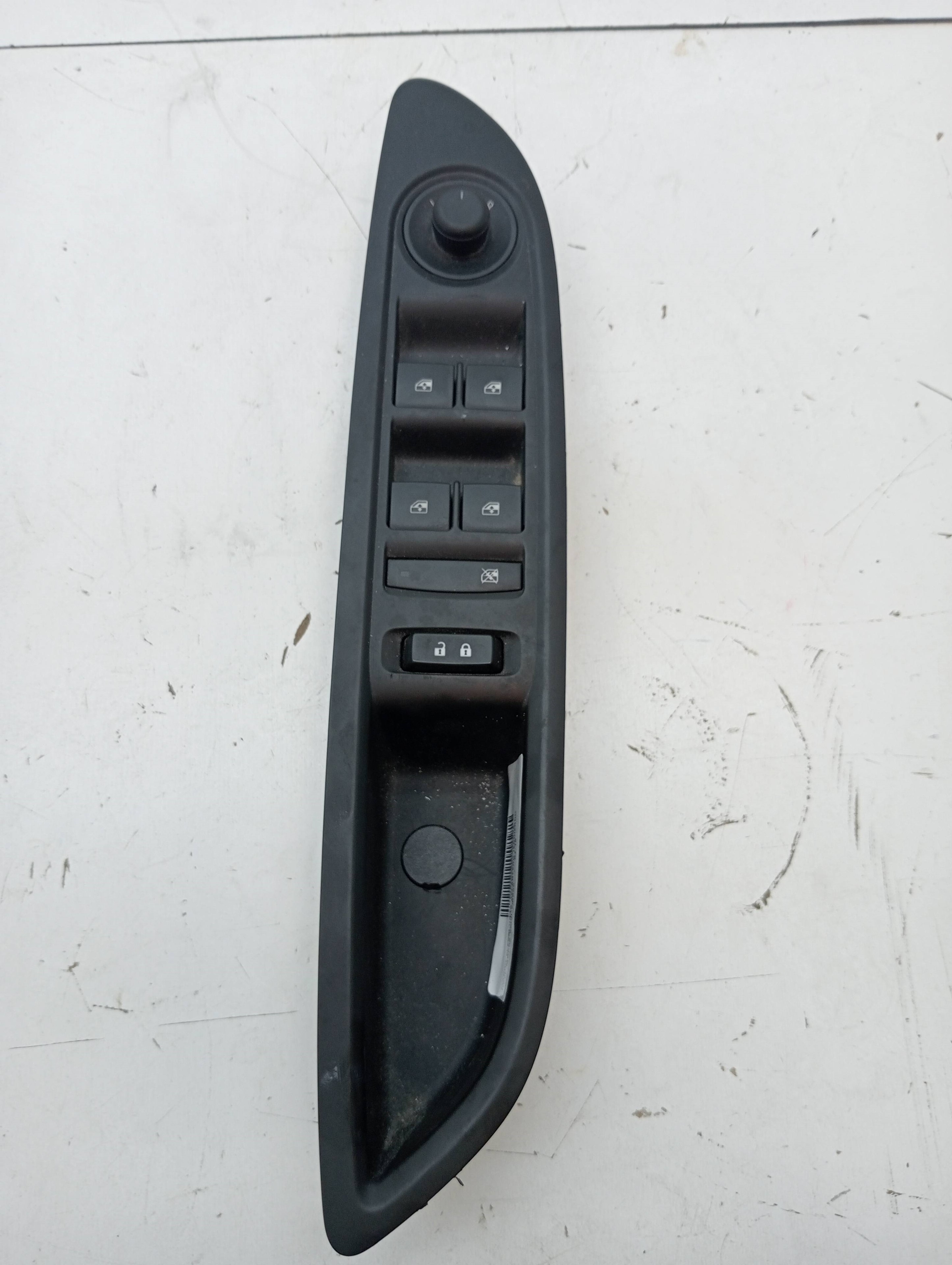 Comando vidro elétrico dianteiro esquerdo OPEL MOKKA / MOKKA X (J13)