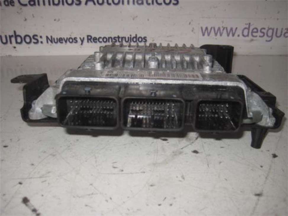Calculateur moteur PEUGEOT 407