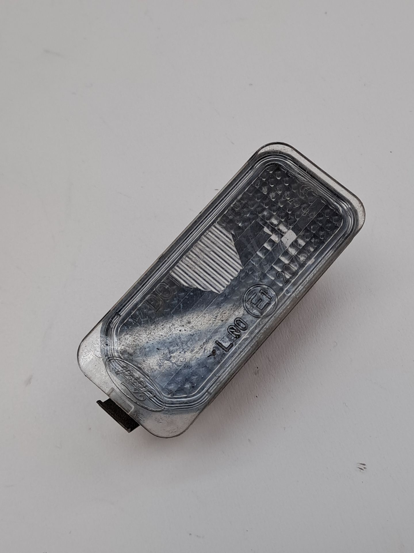Éclairage de plaque FORD FIESTA (CB1)