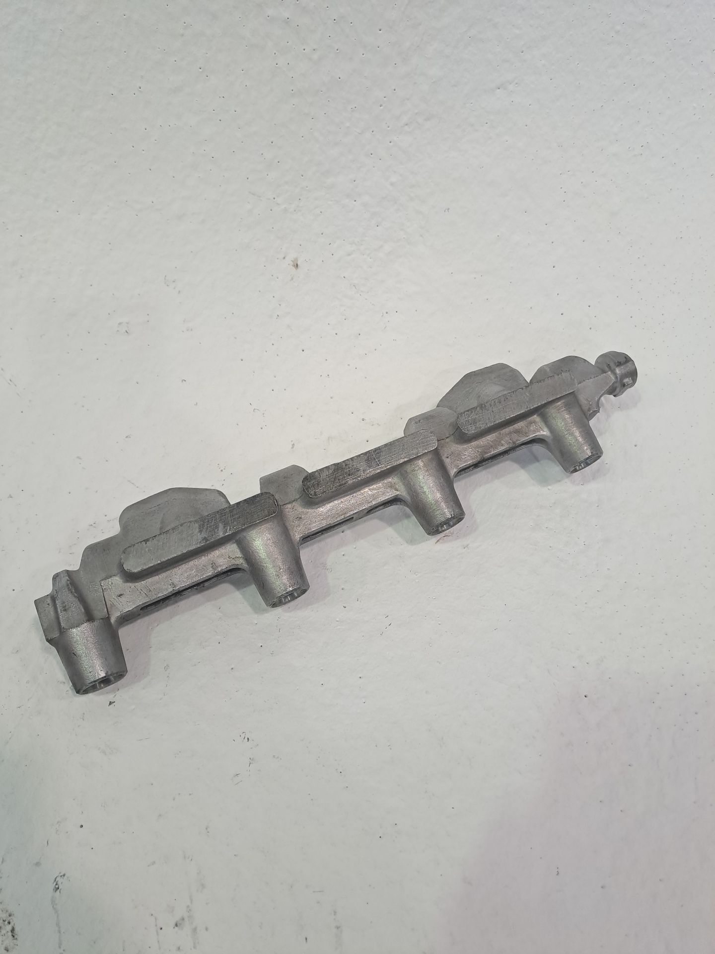 Rampe d'injection MITSUBISHI MONTERO PININ (H60/H70)