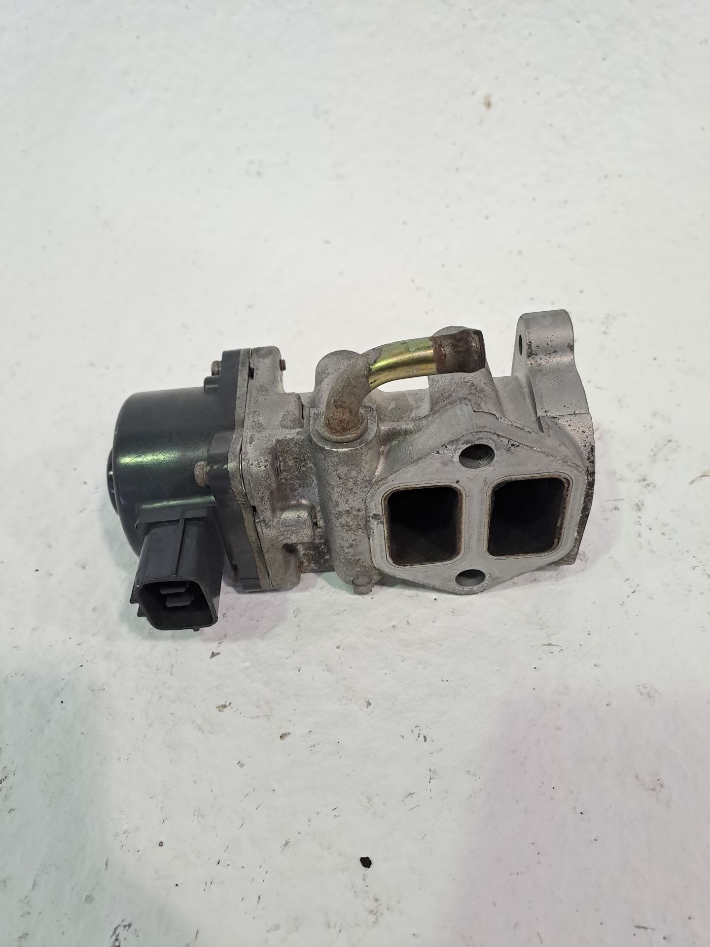 EGR valve MITSUBISHI MONTERO PININ (H60/H70)