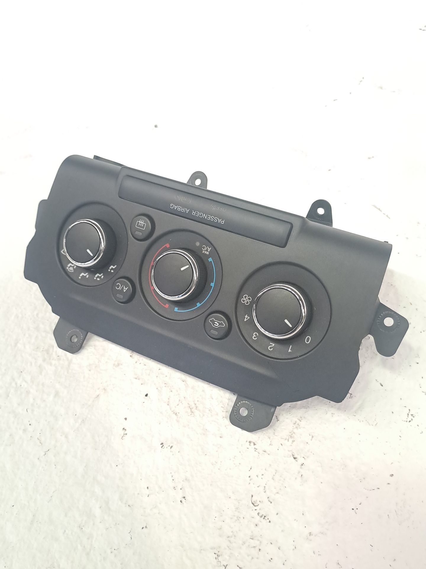 Comando climatizador FORD KA+