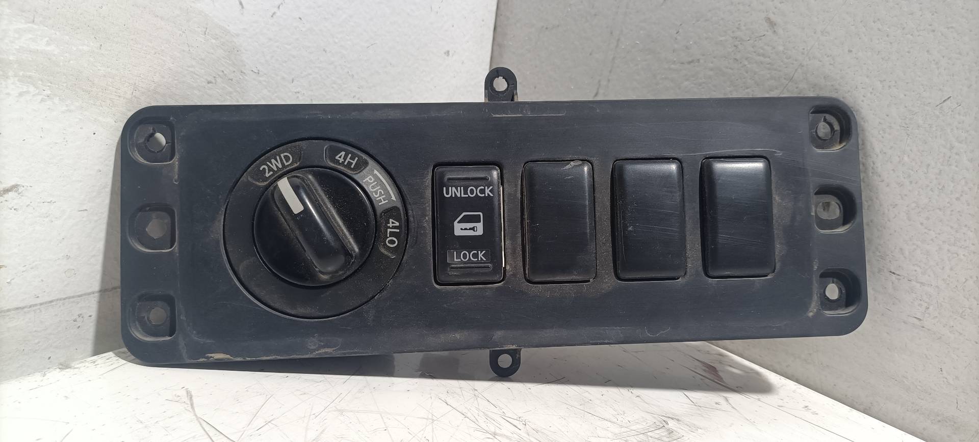 Interruptor NISSAN NAVARA PICK-UP (D40M)