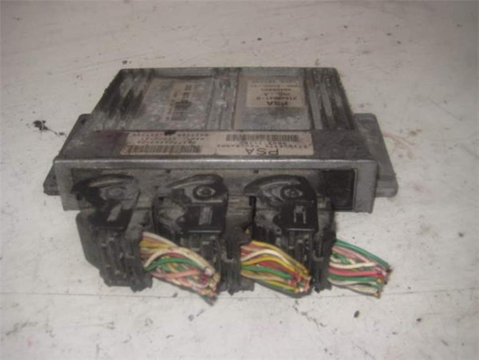 Engine control unit ECU PEUGEOT PARTNER (S1)
