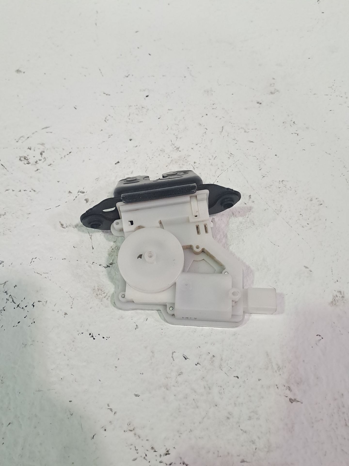 Boot/Tailgate lock NISSAN QASHQAI I (J10, NJ10)