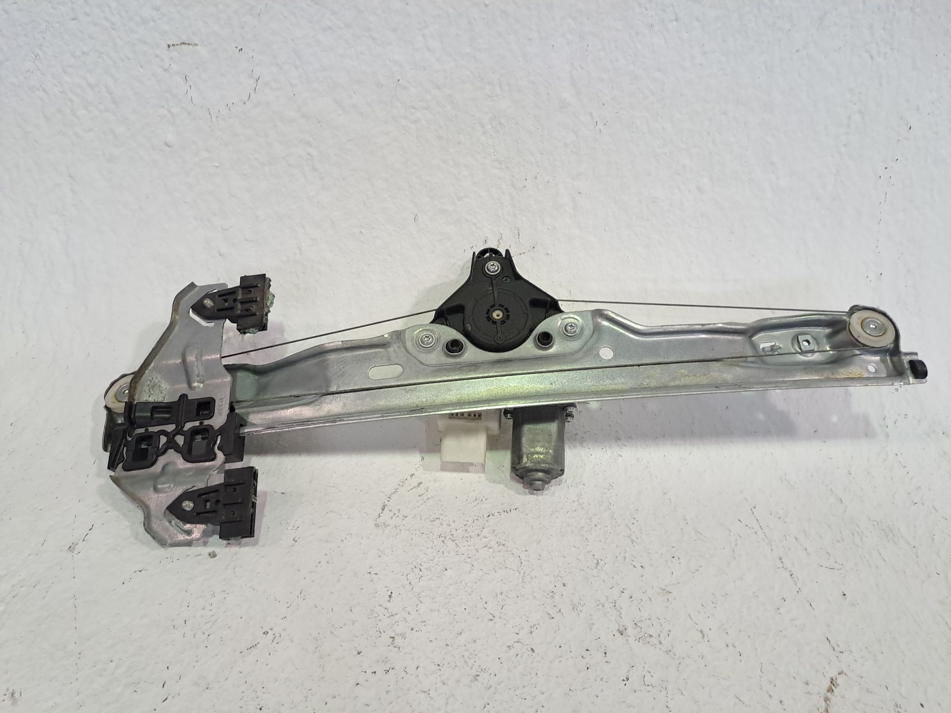Front left window regulator NISSAN QASHQAI I (J10, NJ10)