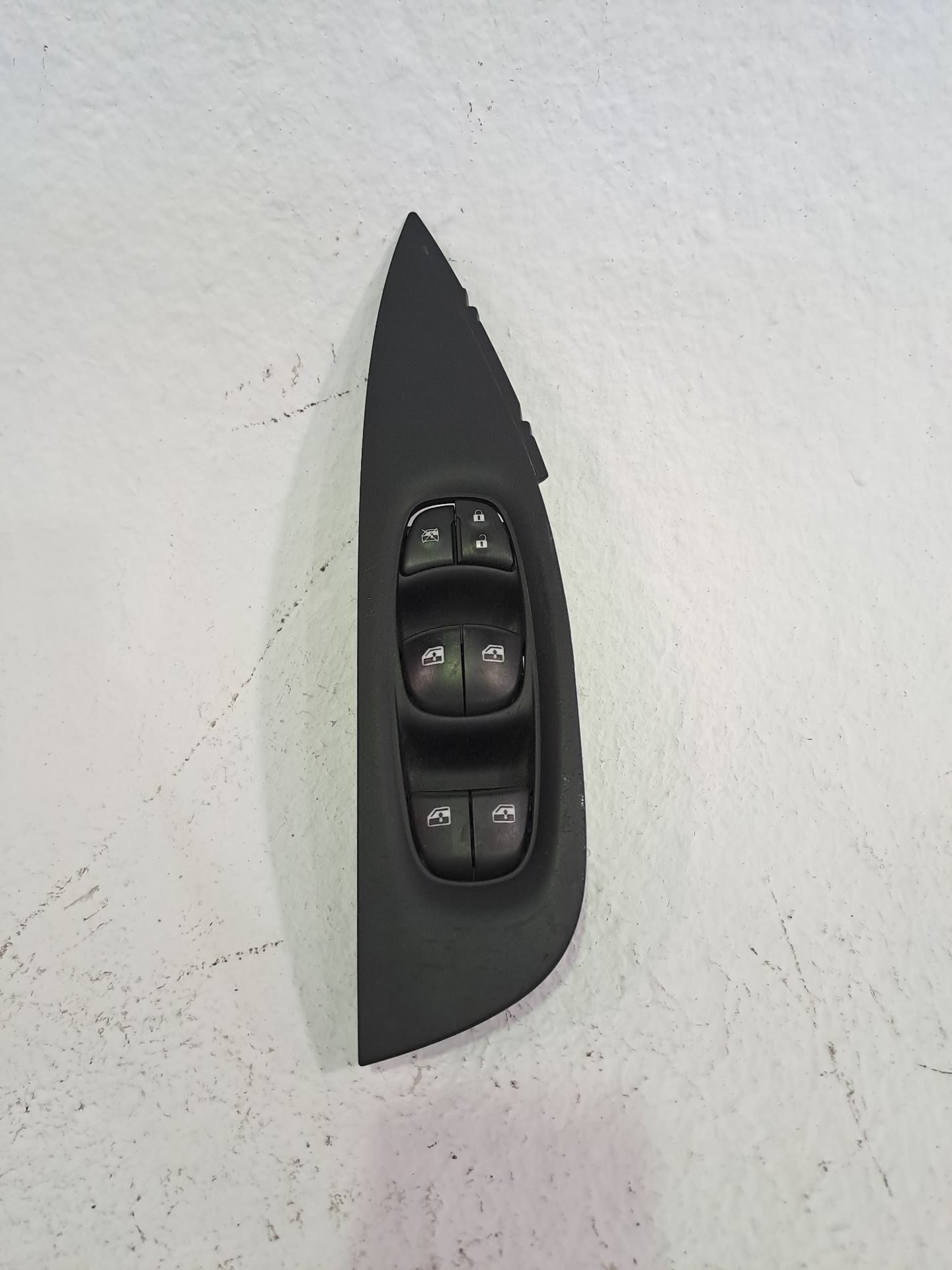 Commande lève-vitre avant gauche NISSAN QASHQAI I (J10, NJ10)