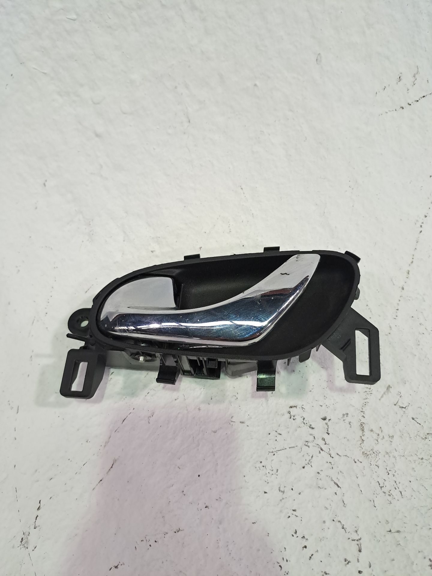 Poignée intérieure avant gauche NISSAN QASHQAI I (J10, NJ10)