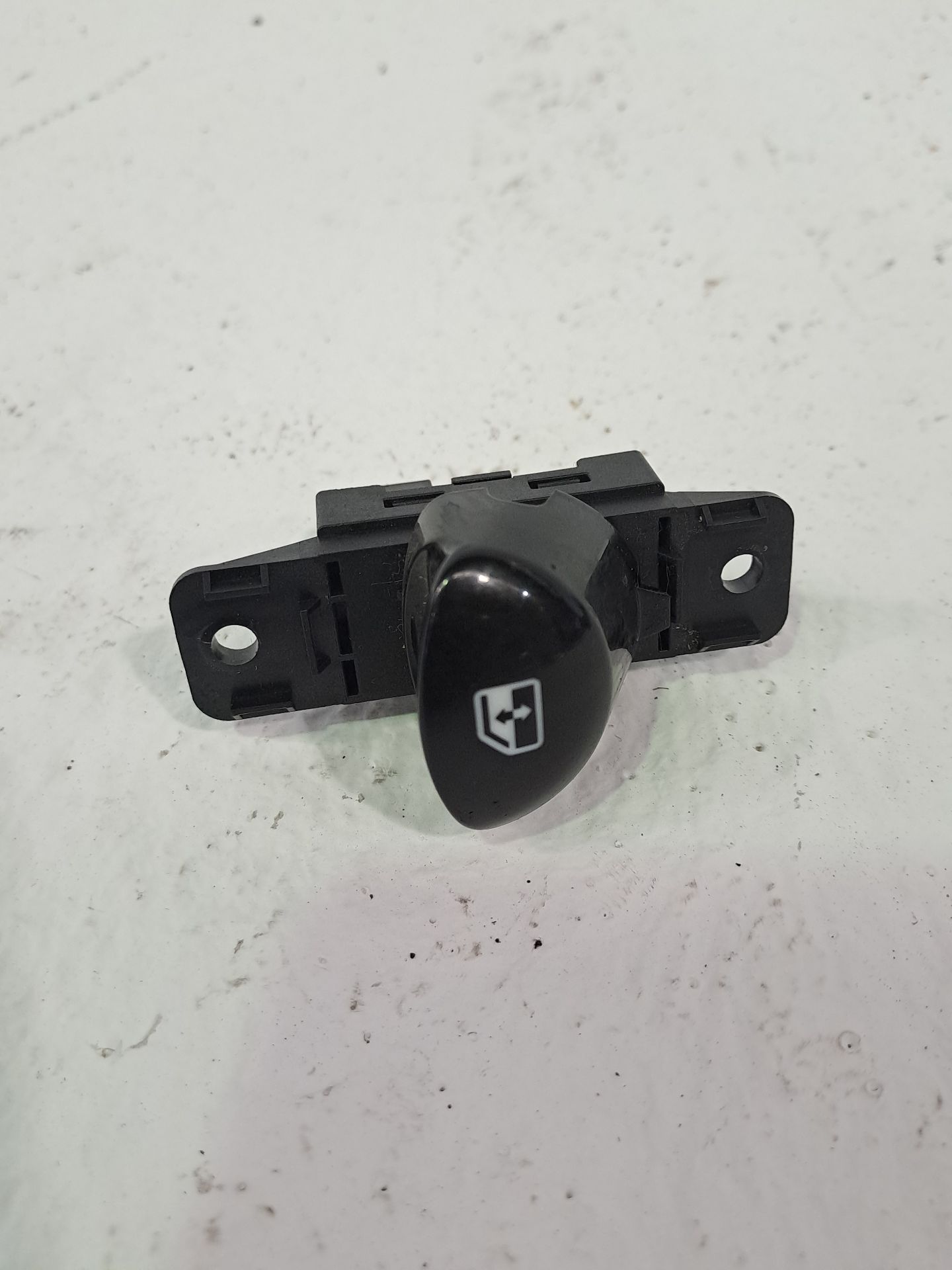 Front Left Window Switch FIAT NUOVA 500 (150)